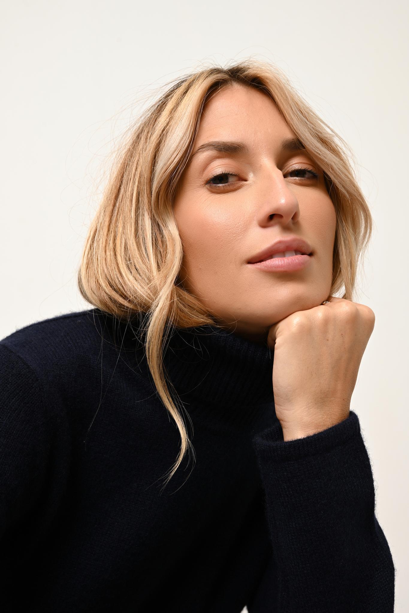 JUNE pull col roulé navy