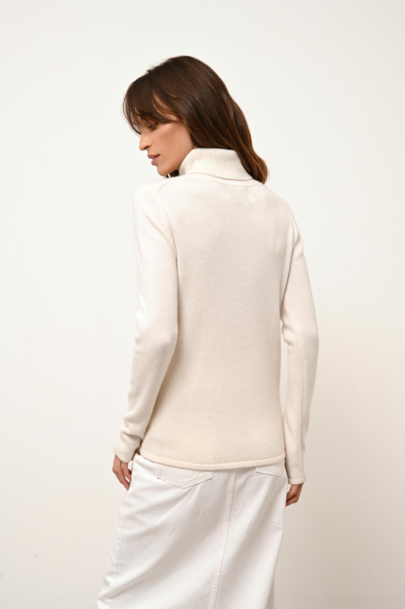JUNE pull col roulé neige