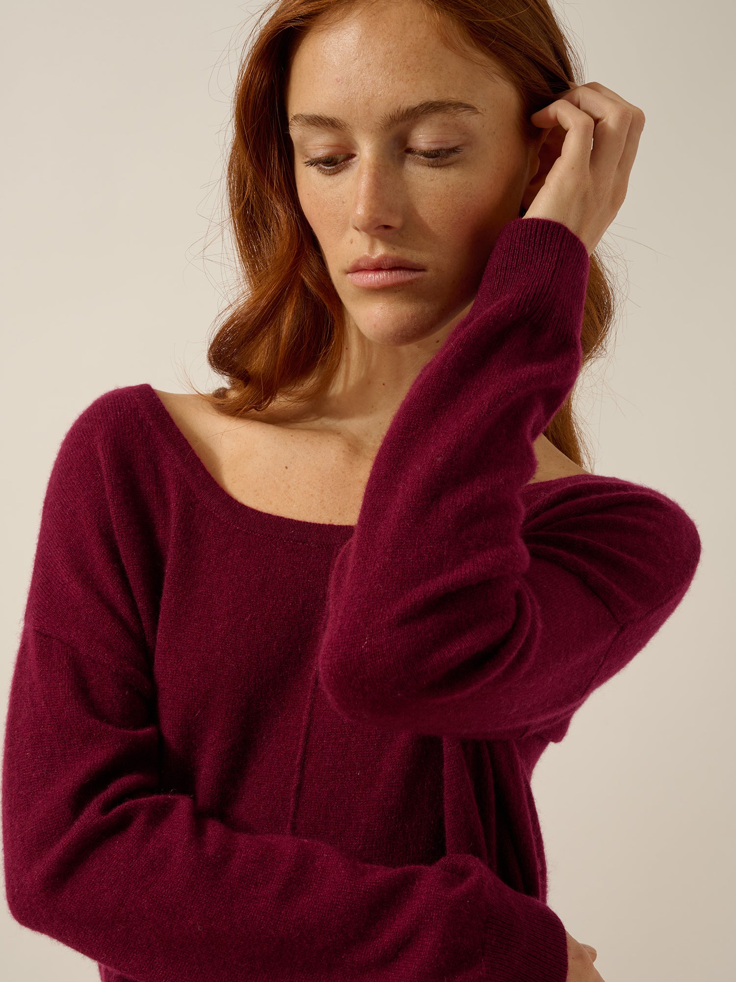 KAREN pull col rond bordeaux