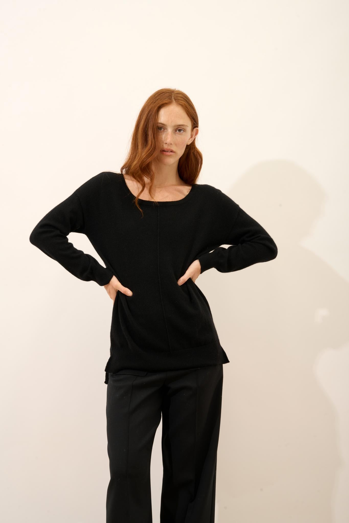 KAREN black round-neck sweater