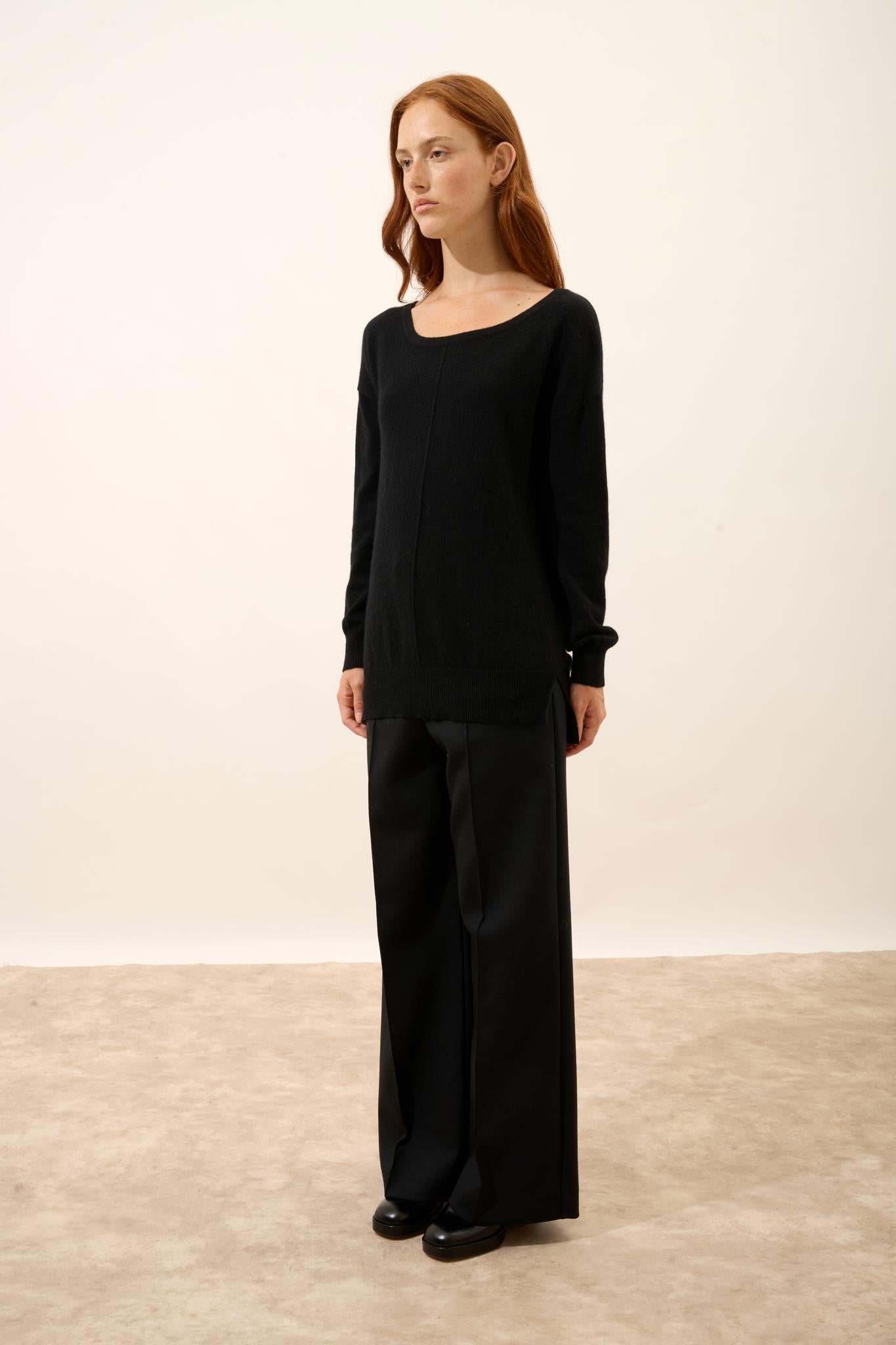 KAREN black round-neck sweater
