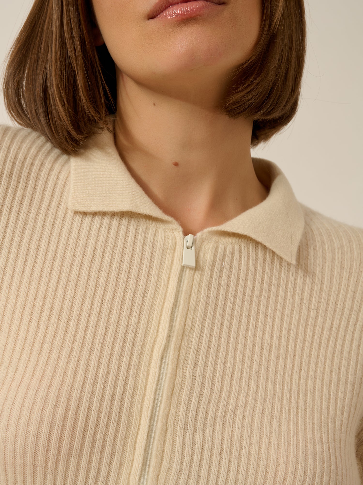 KRISTJAN polo col zippé manches longues ivoire