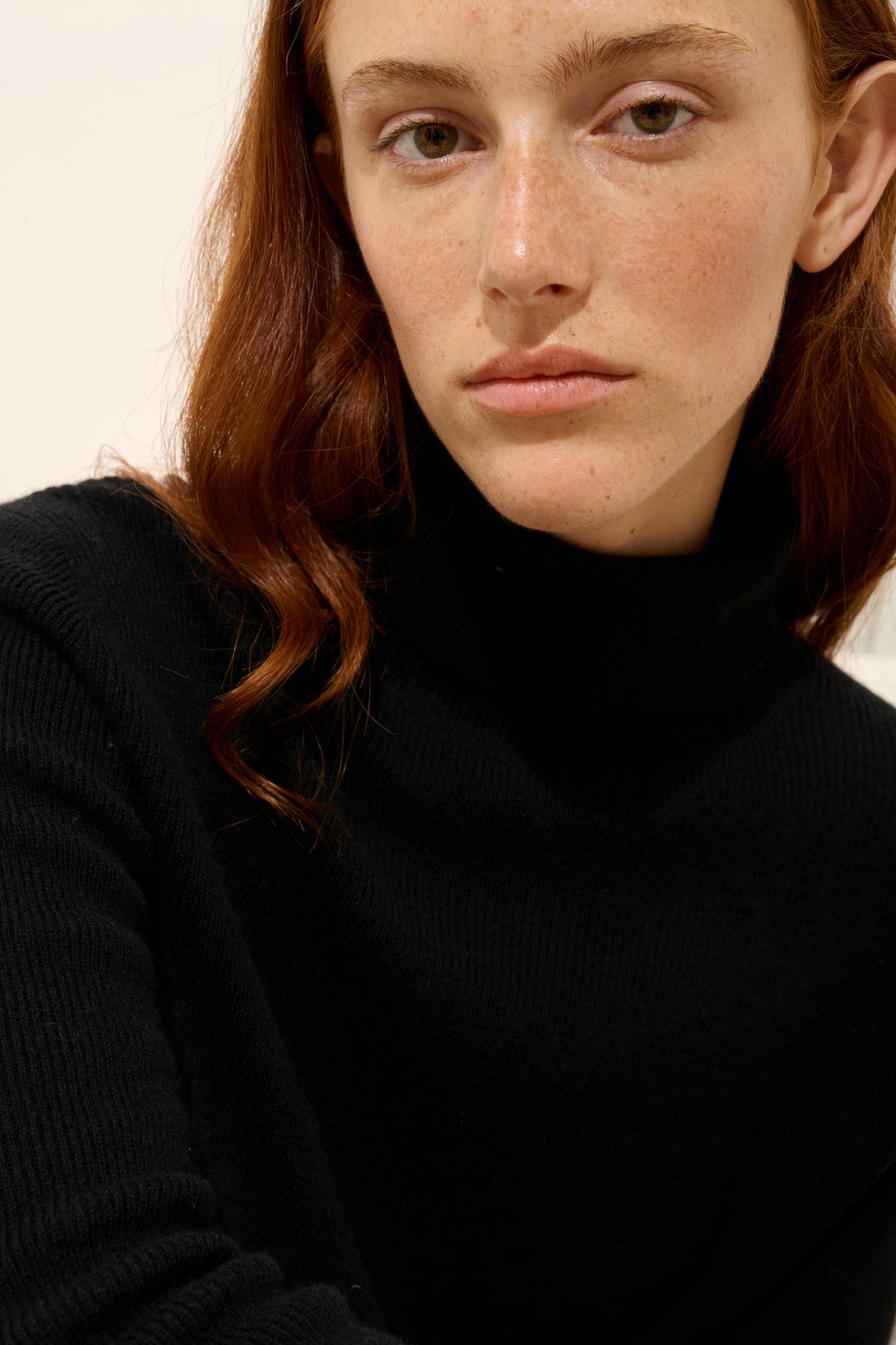 LANAIS pull col roulé noir