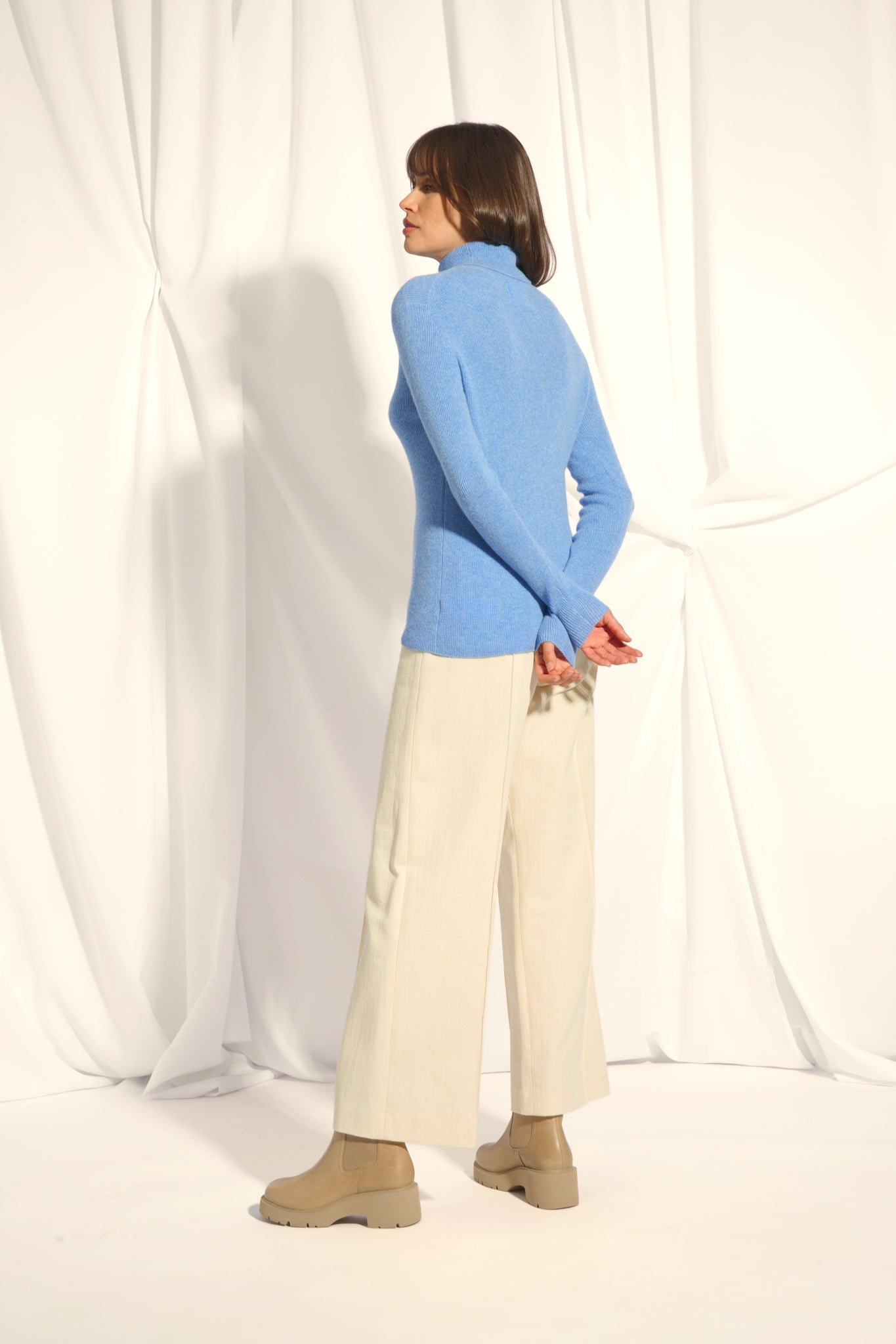 LANAIS pull col roulé sky