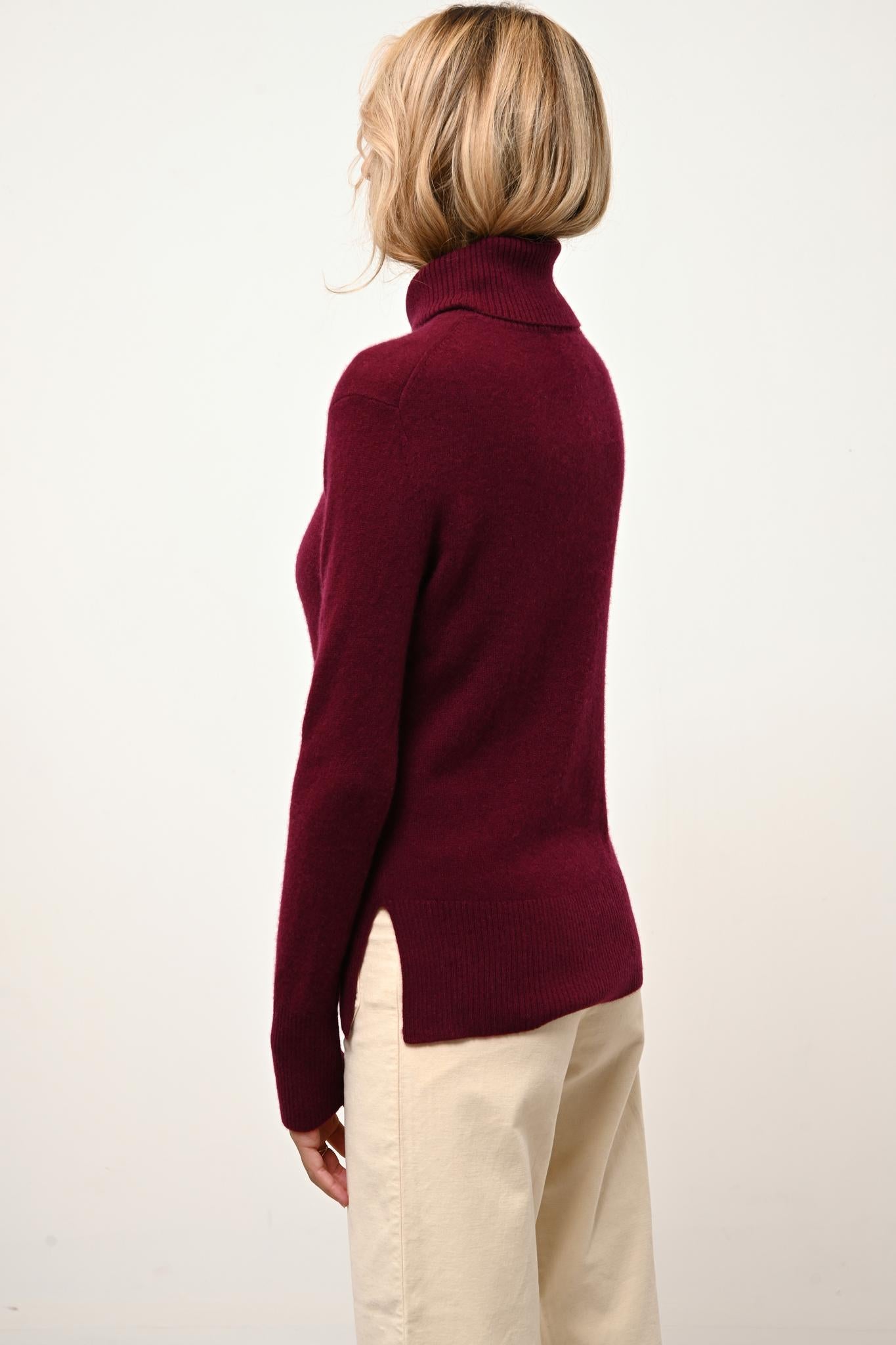 LEXIE pull col roulé bordeaux