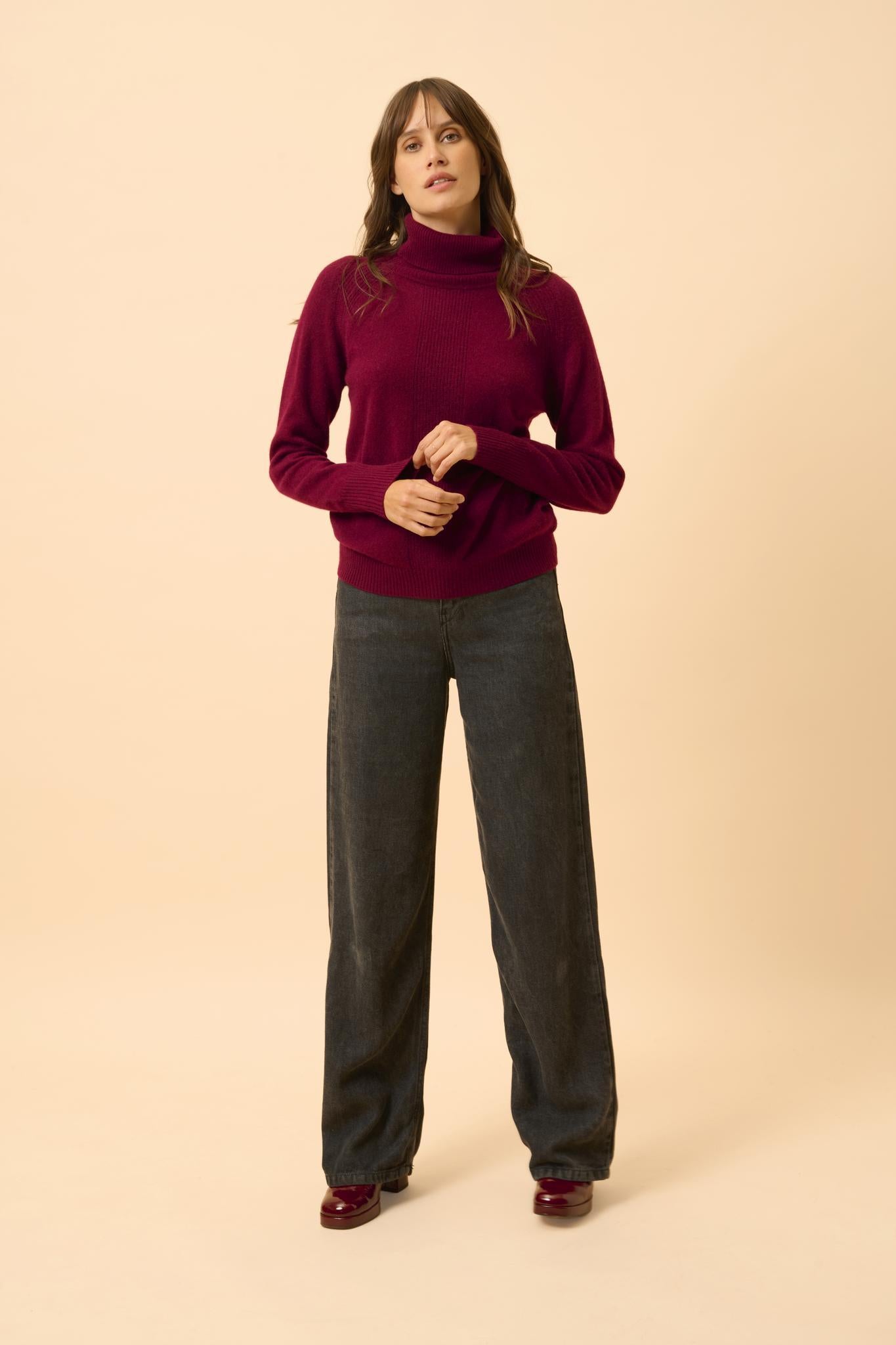 LILLY pull col roulé bordeaux