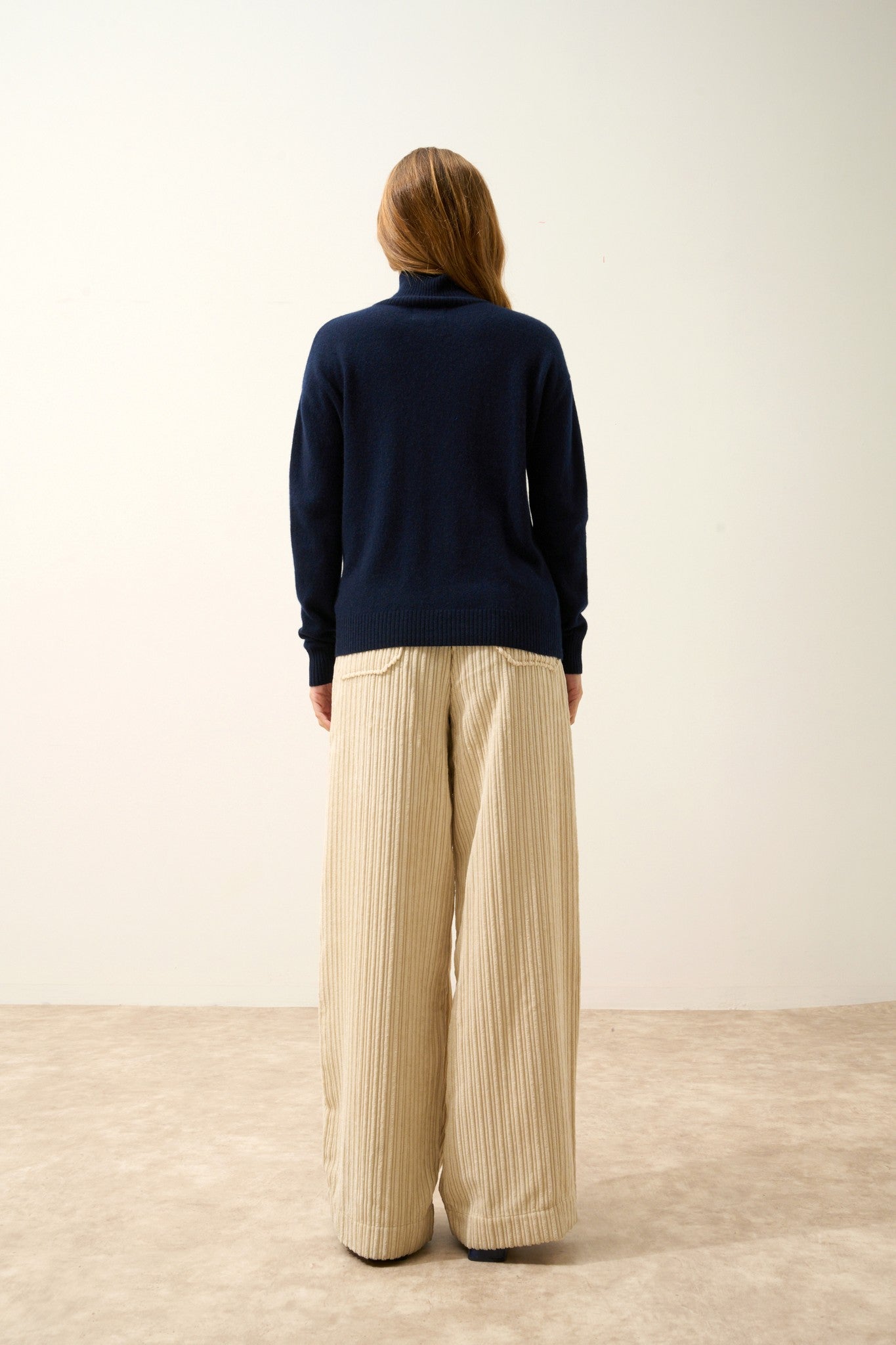 loralia pull col roulé navy 100% cachemire