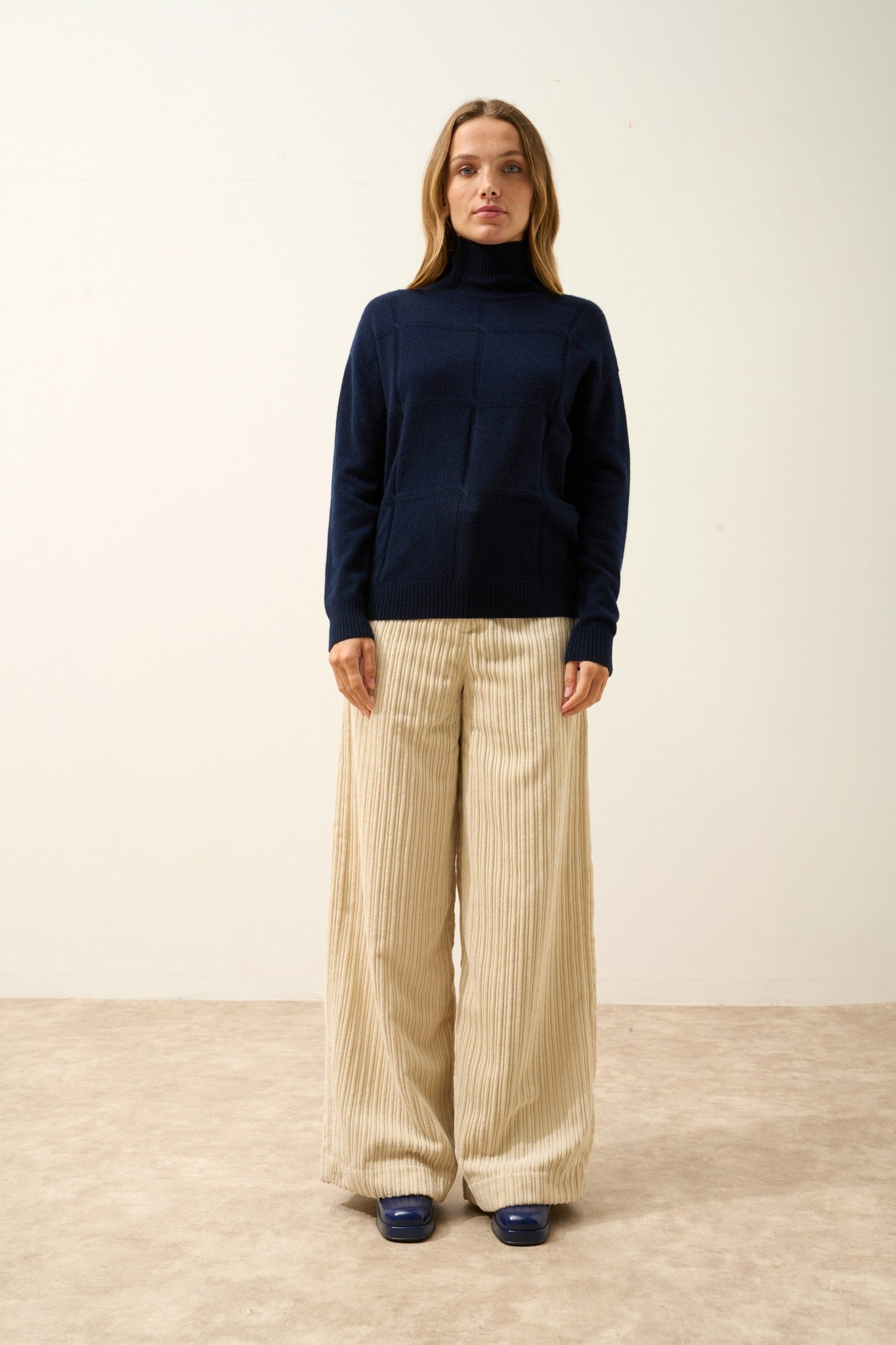 loralia pull col roulé navy 100% cachemire