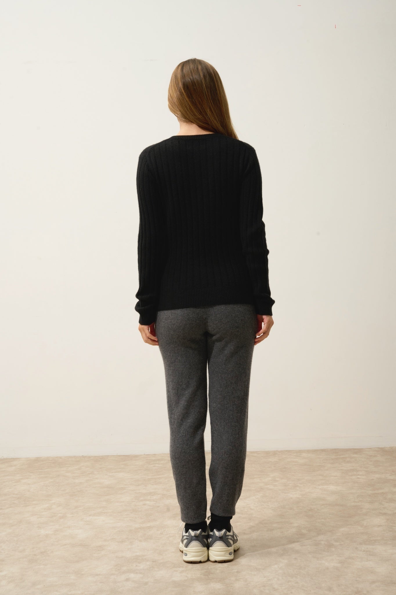 LORANA pull col rond 4 fils noir