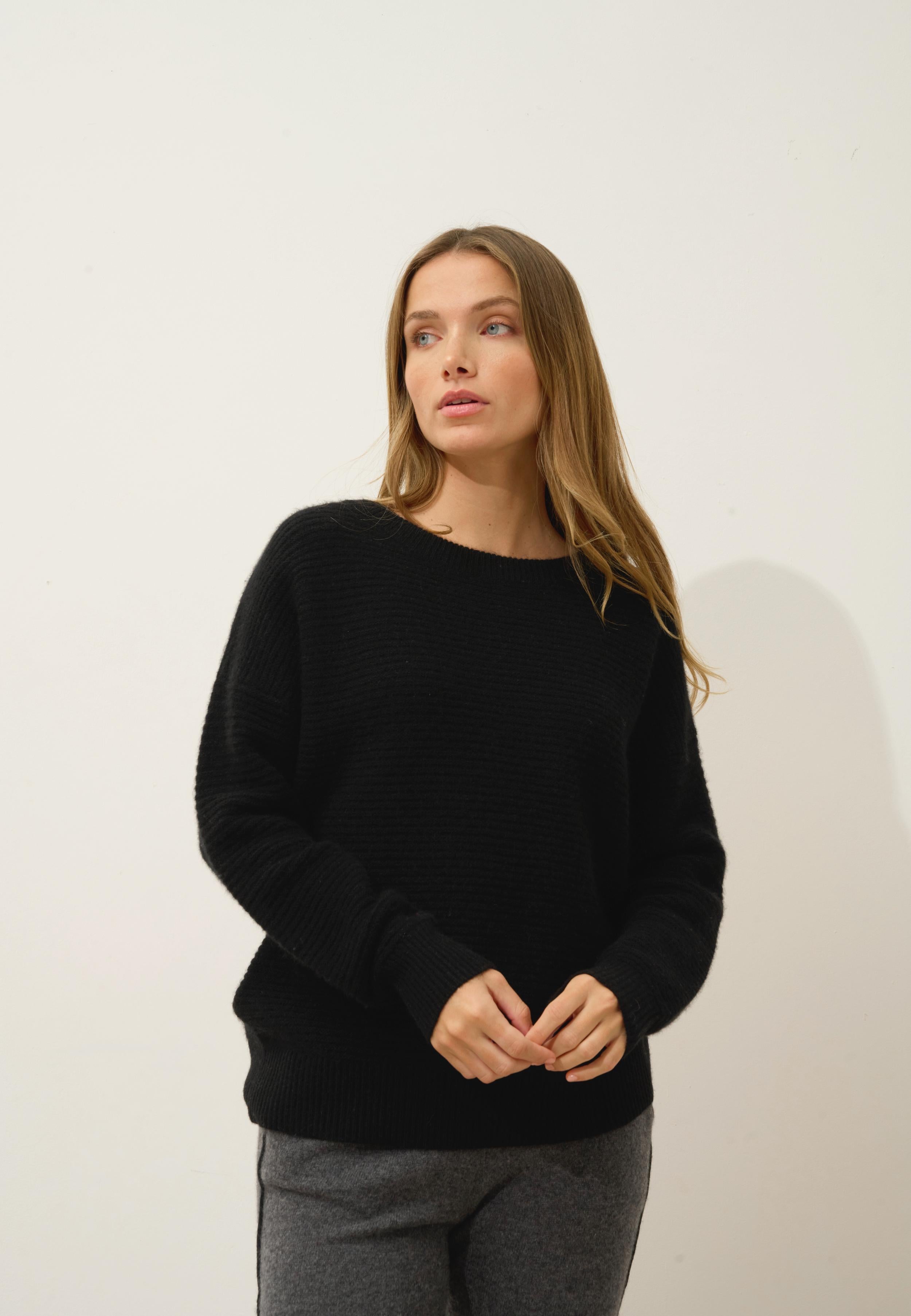 LOUNA pull col rond noir