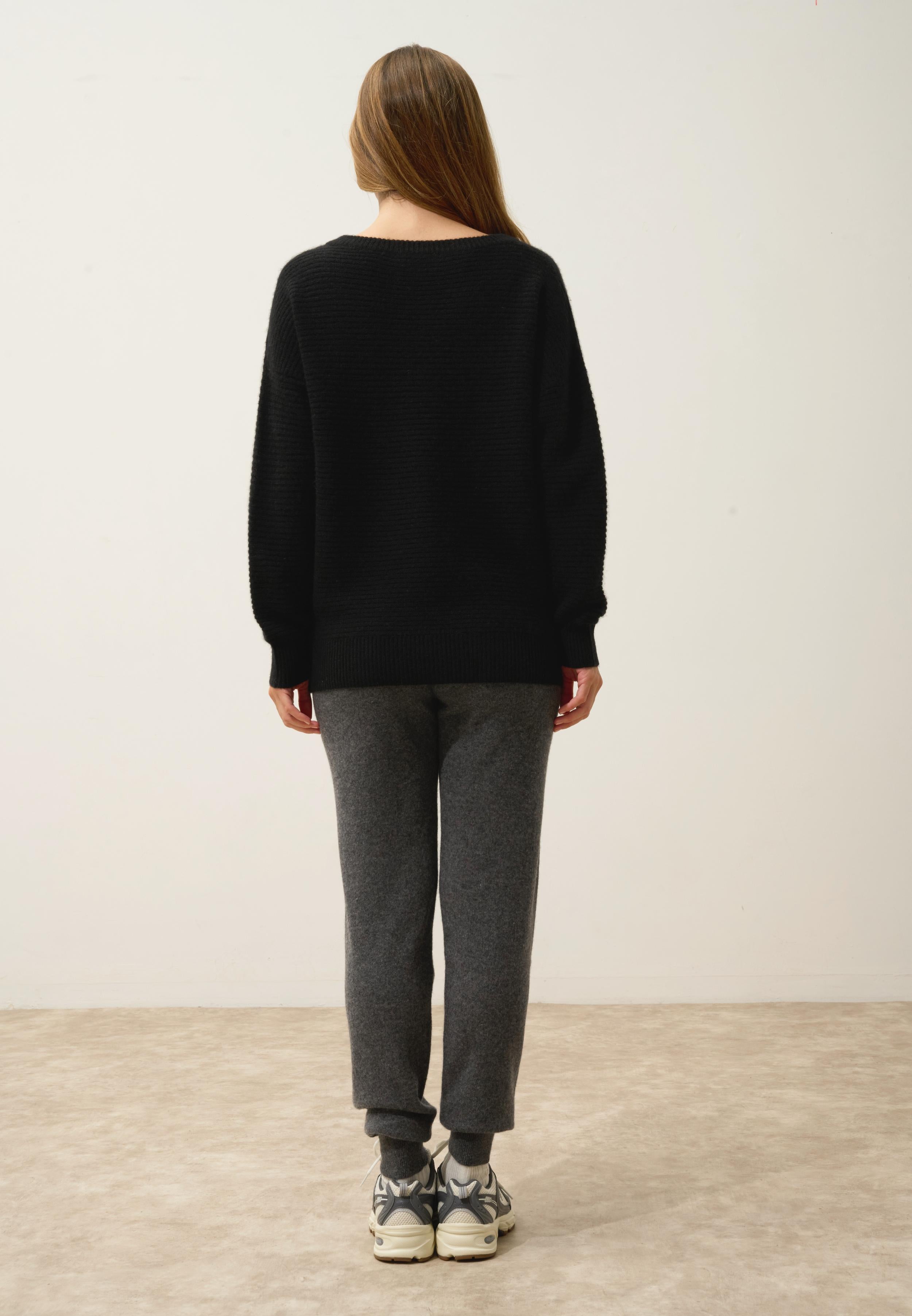 LOUNA pull col rond noir