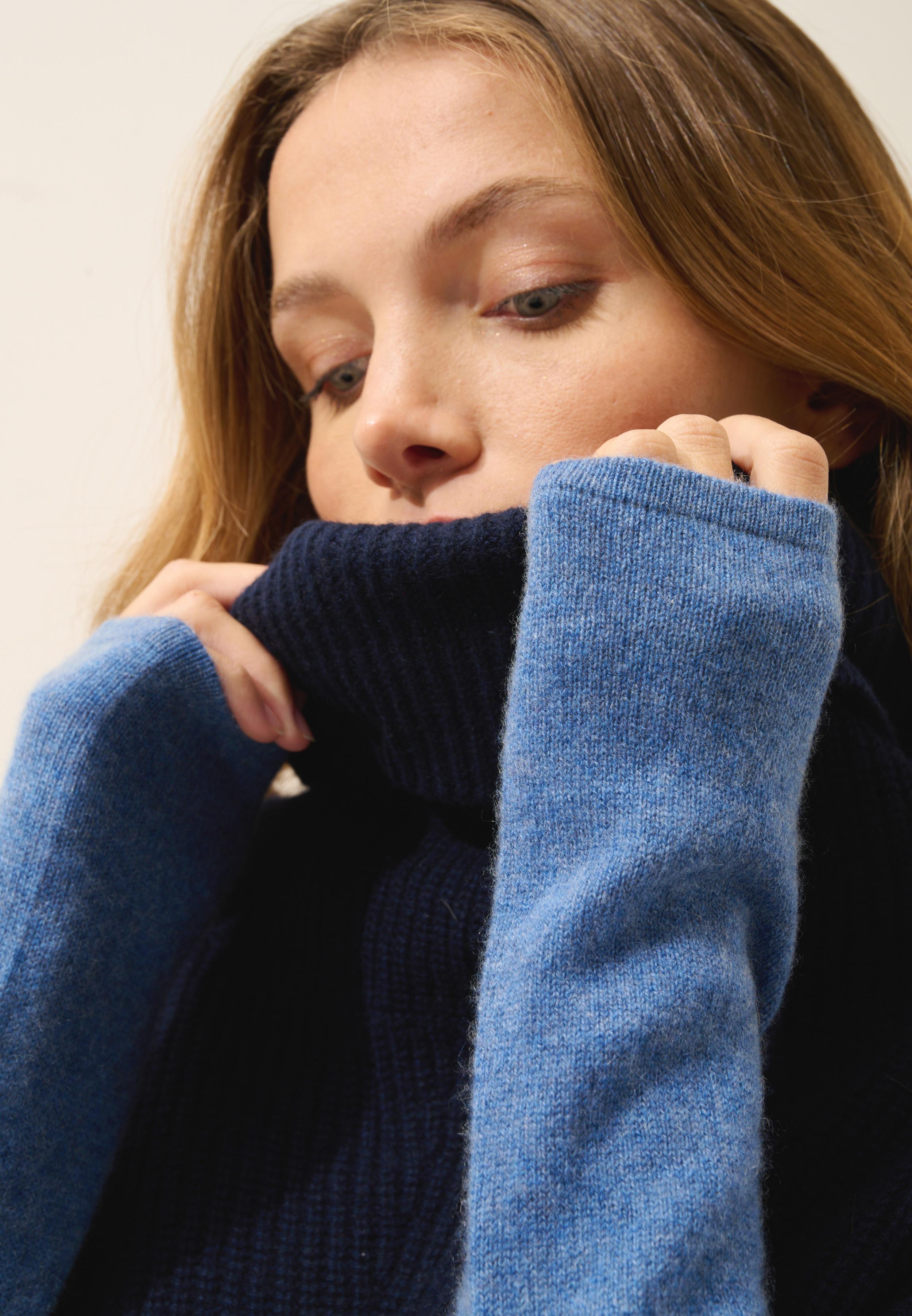 LOU cape col roulé navy