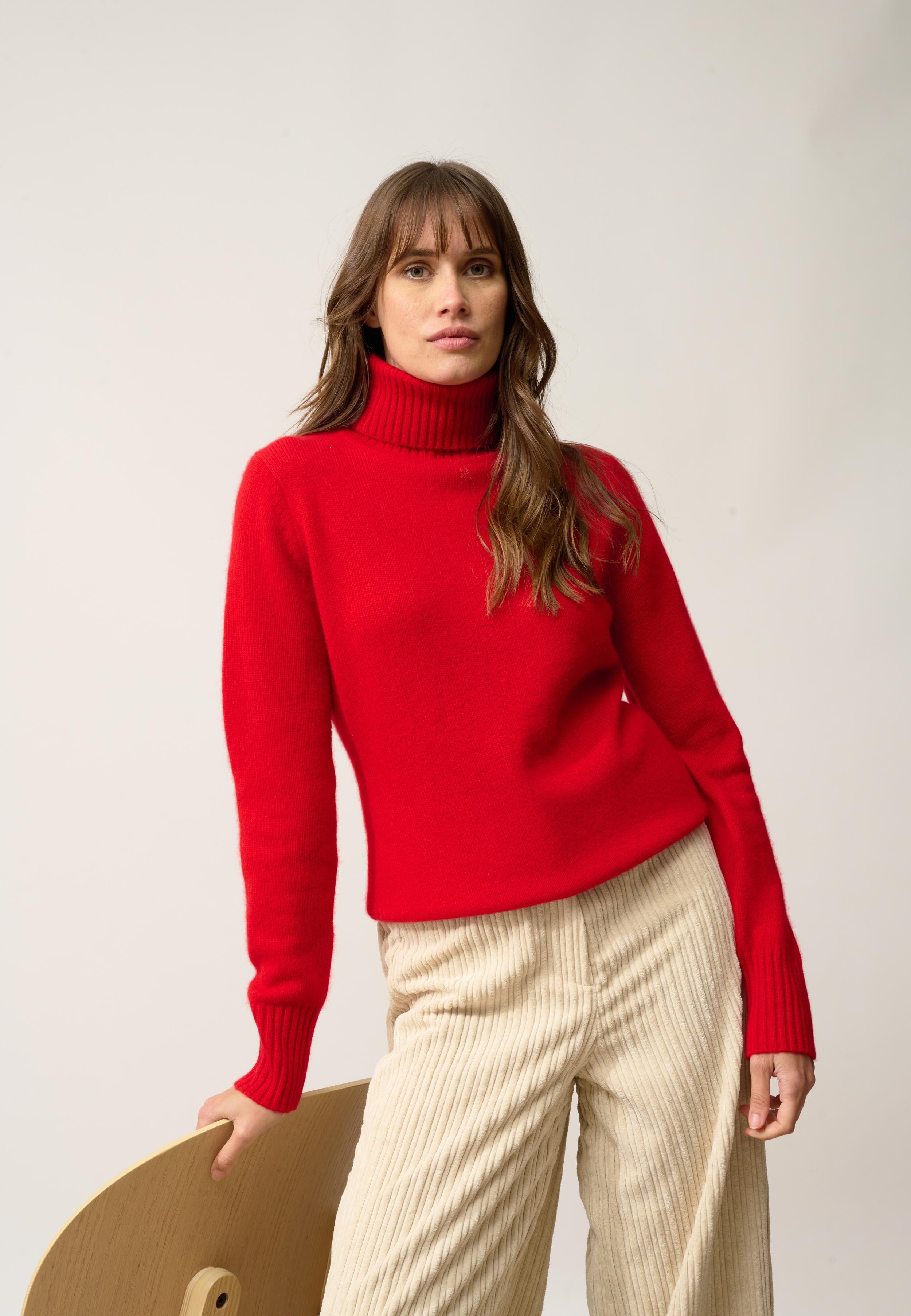 LUCIE pull col roulé rouge
