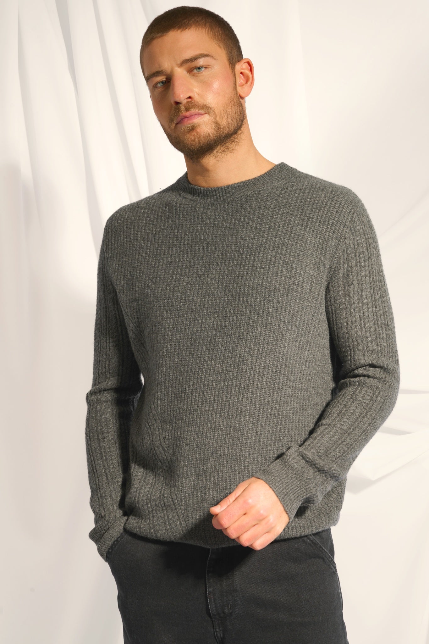 LUKKA round-neck sweater anthracite mottled