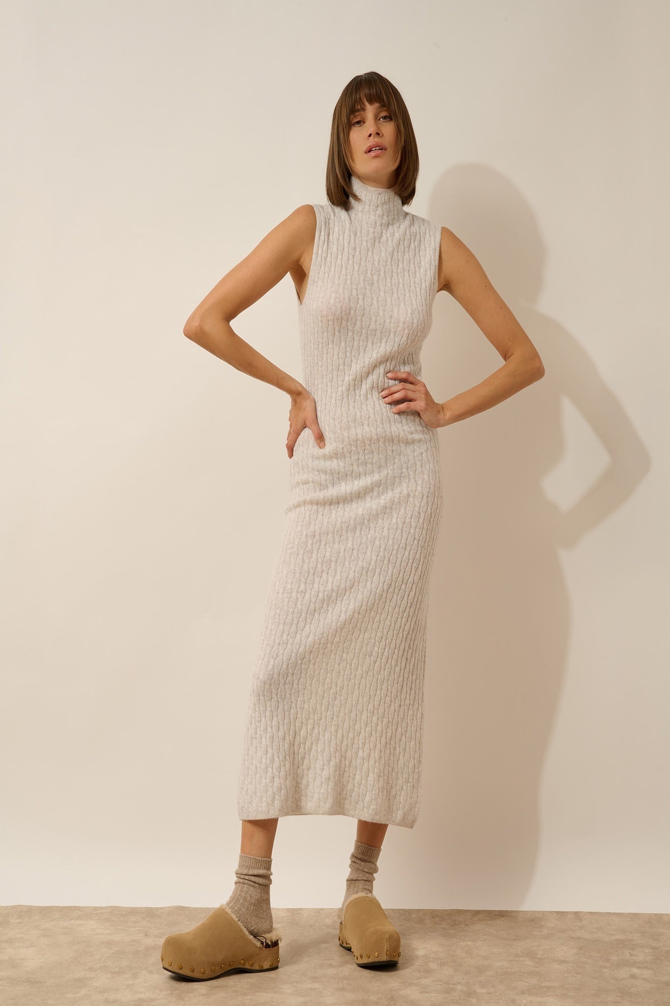 MANON robe col montant sans manches gris perle chiné