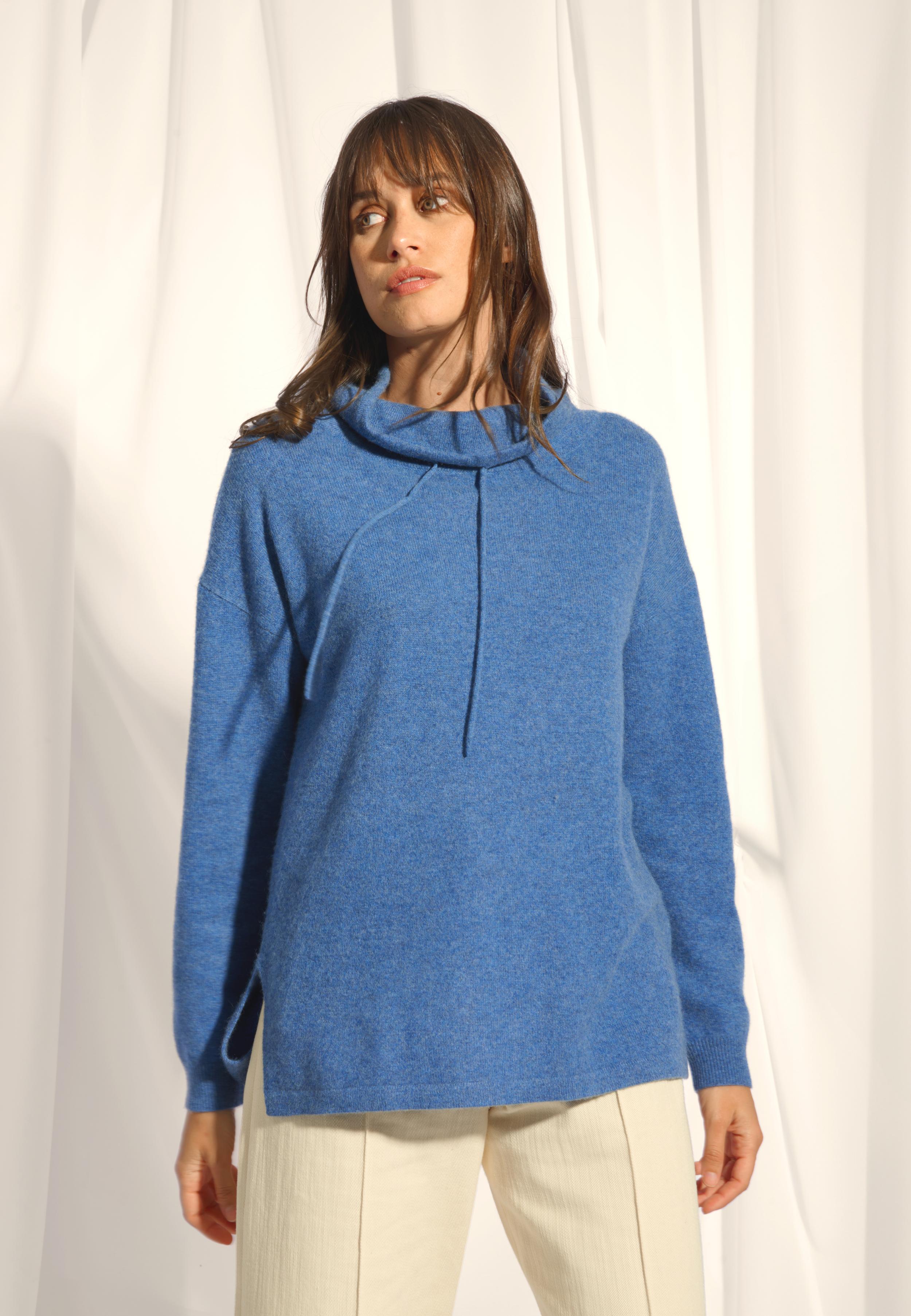 MELROSE pull col montant bleu denim