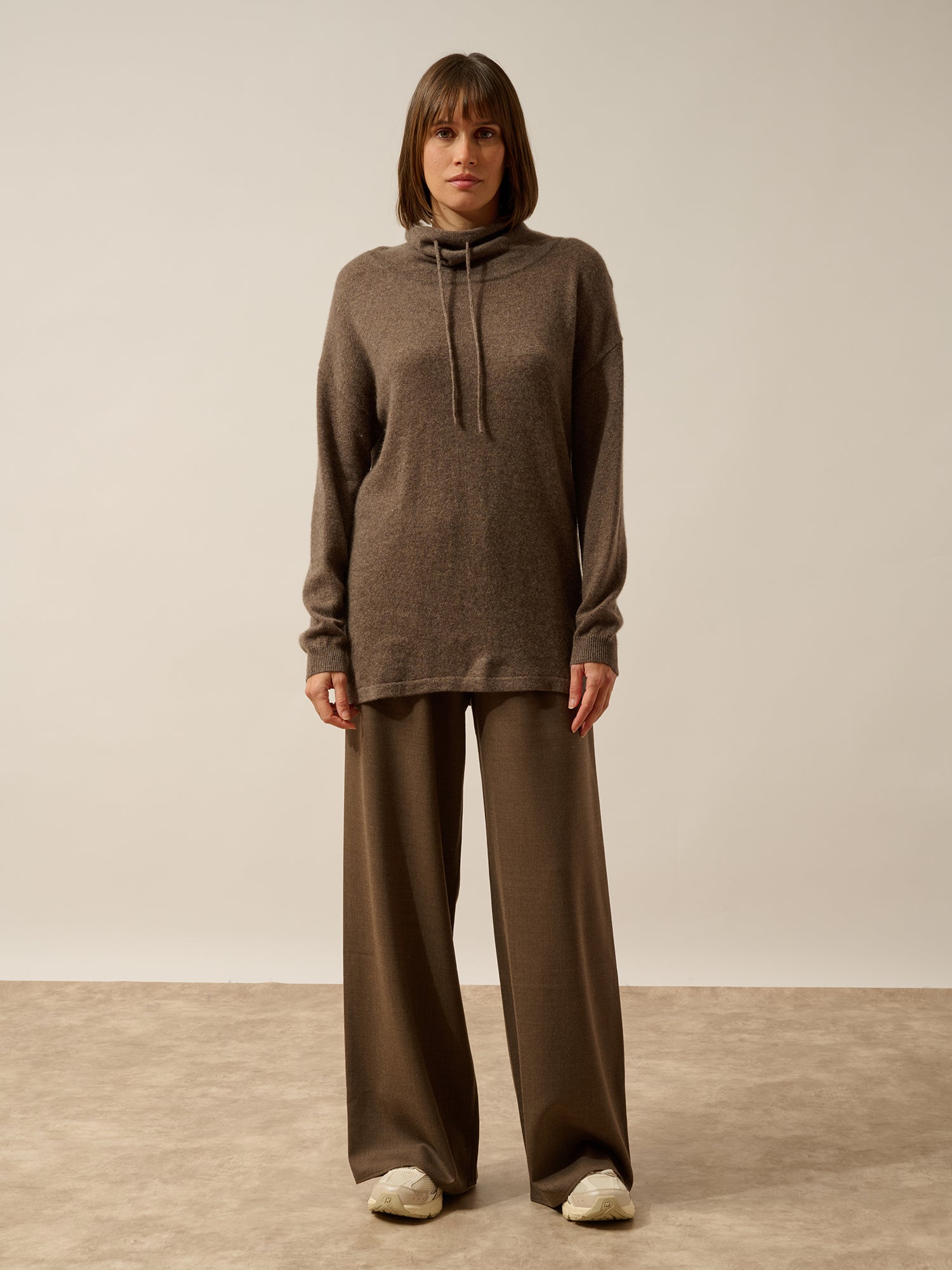 MELROSE turtleneck sweater in heathered taupe