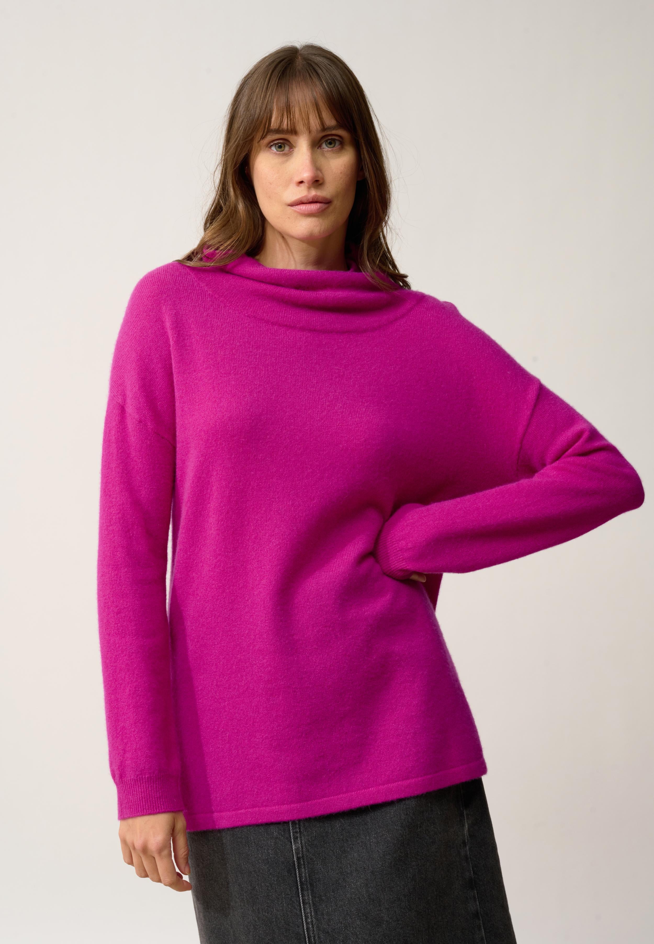MELROSE pull col montant violine