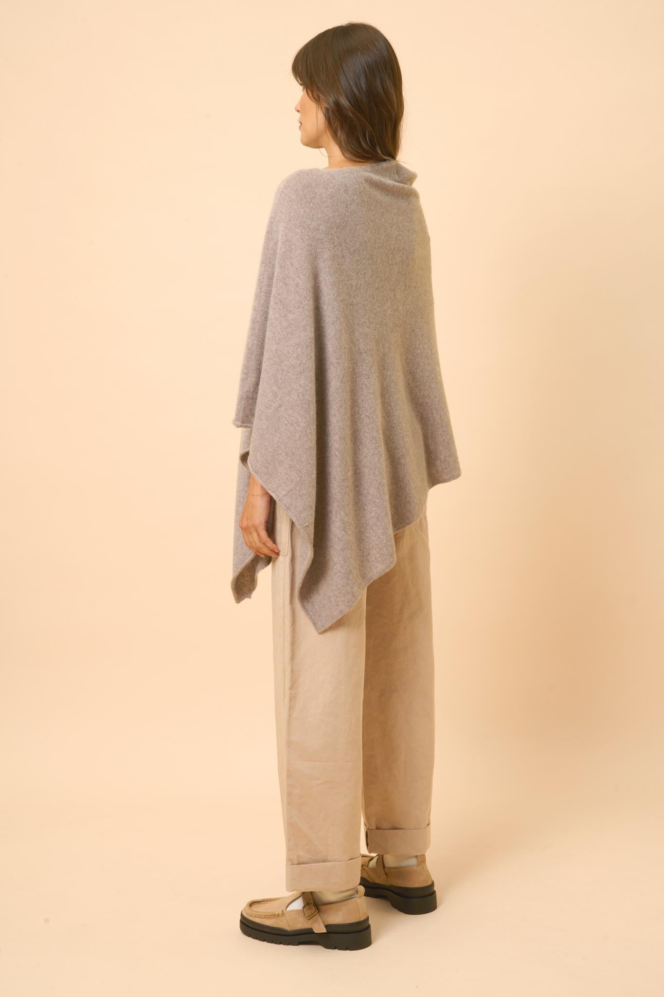 MEREDITH poncho col bateau caribou chiné