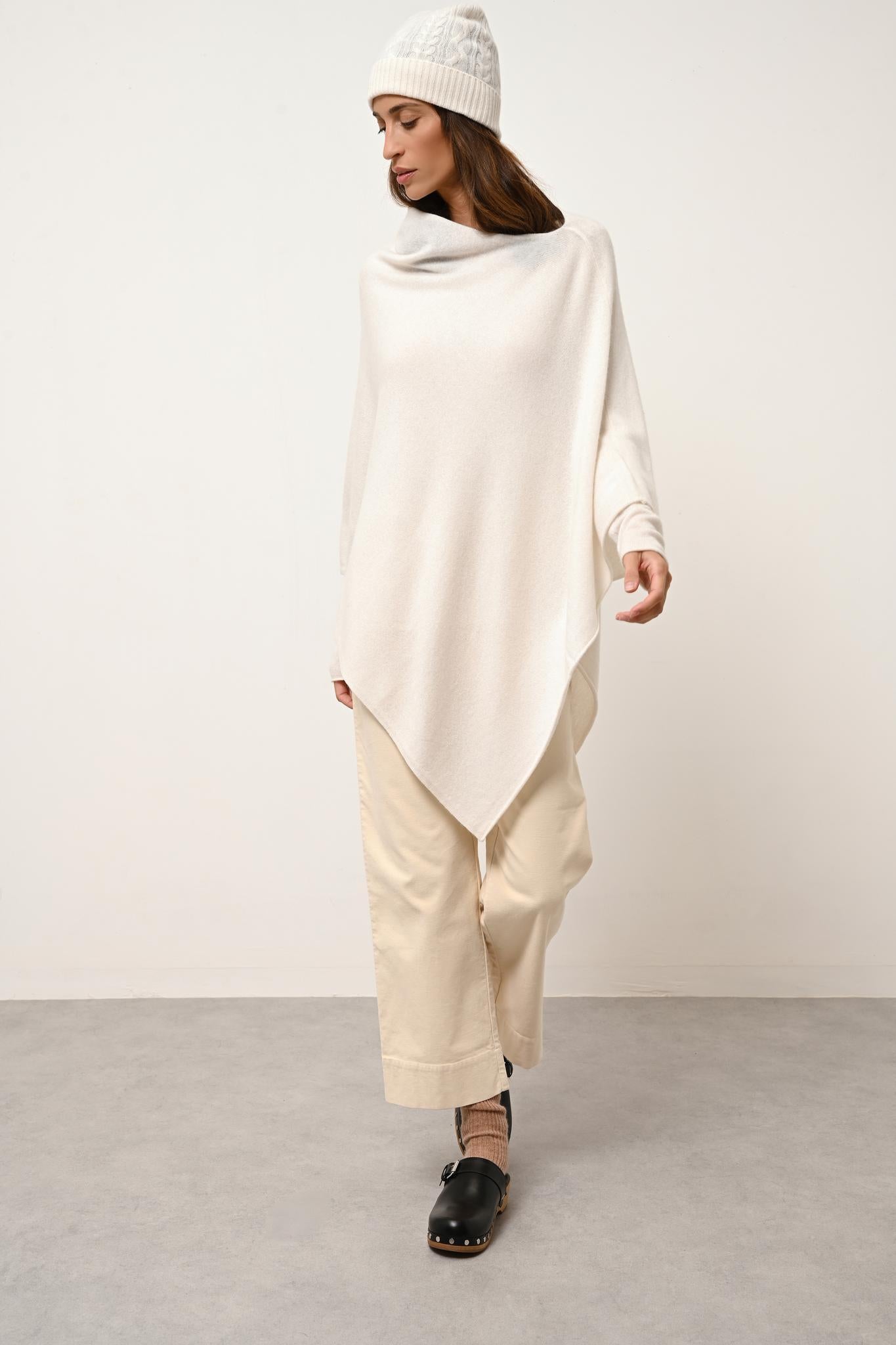 MEREDITH poncho col bateau ivoire