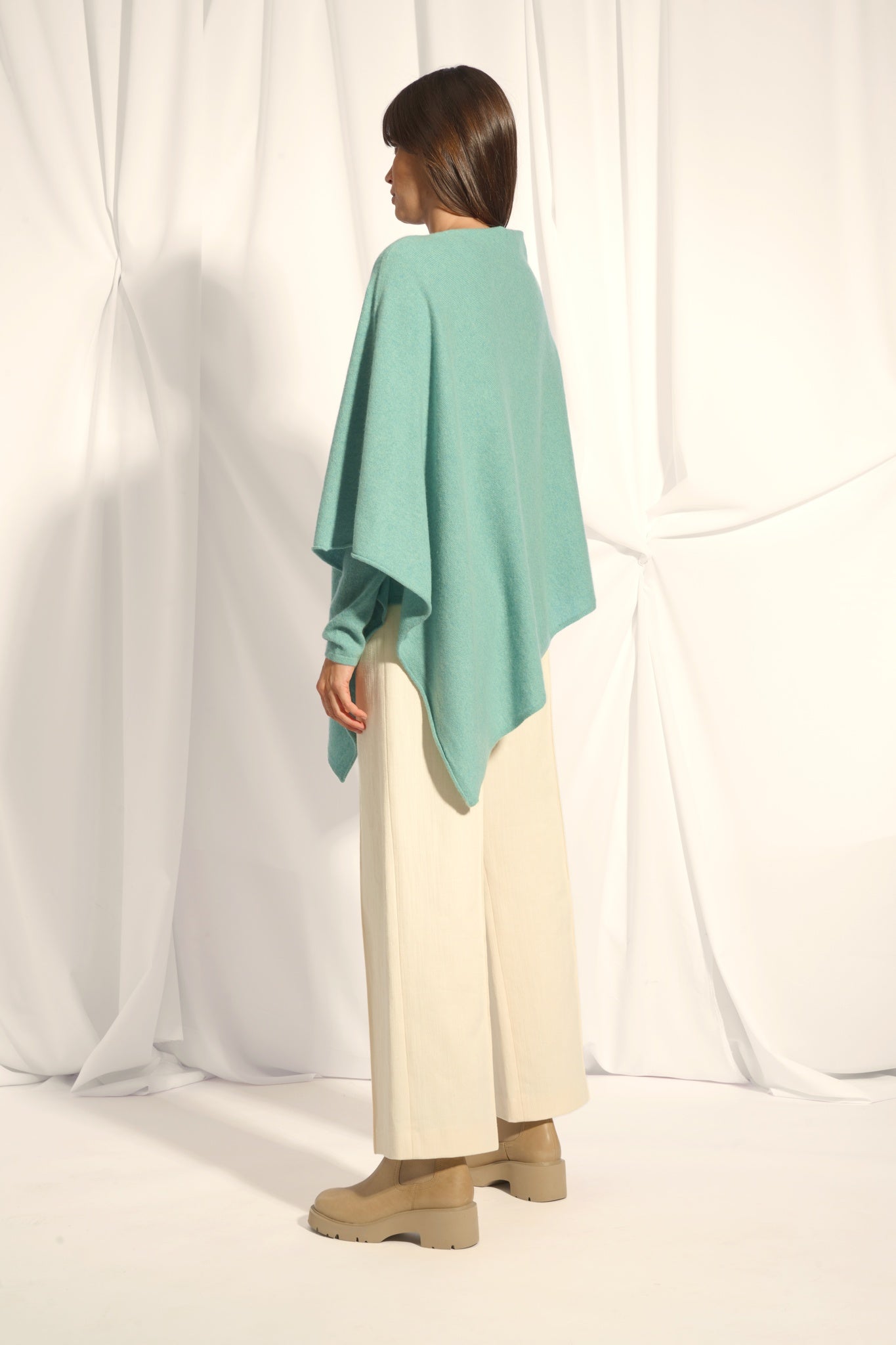 MEREDITH poncho col bateau vert chiné