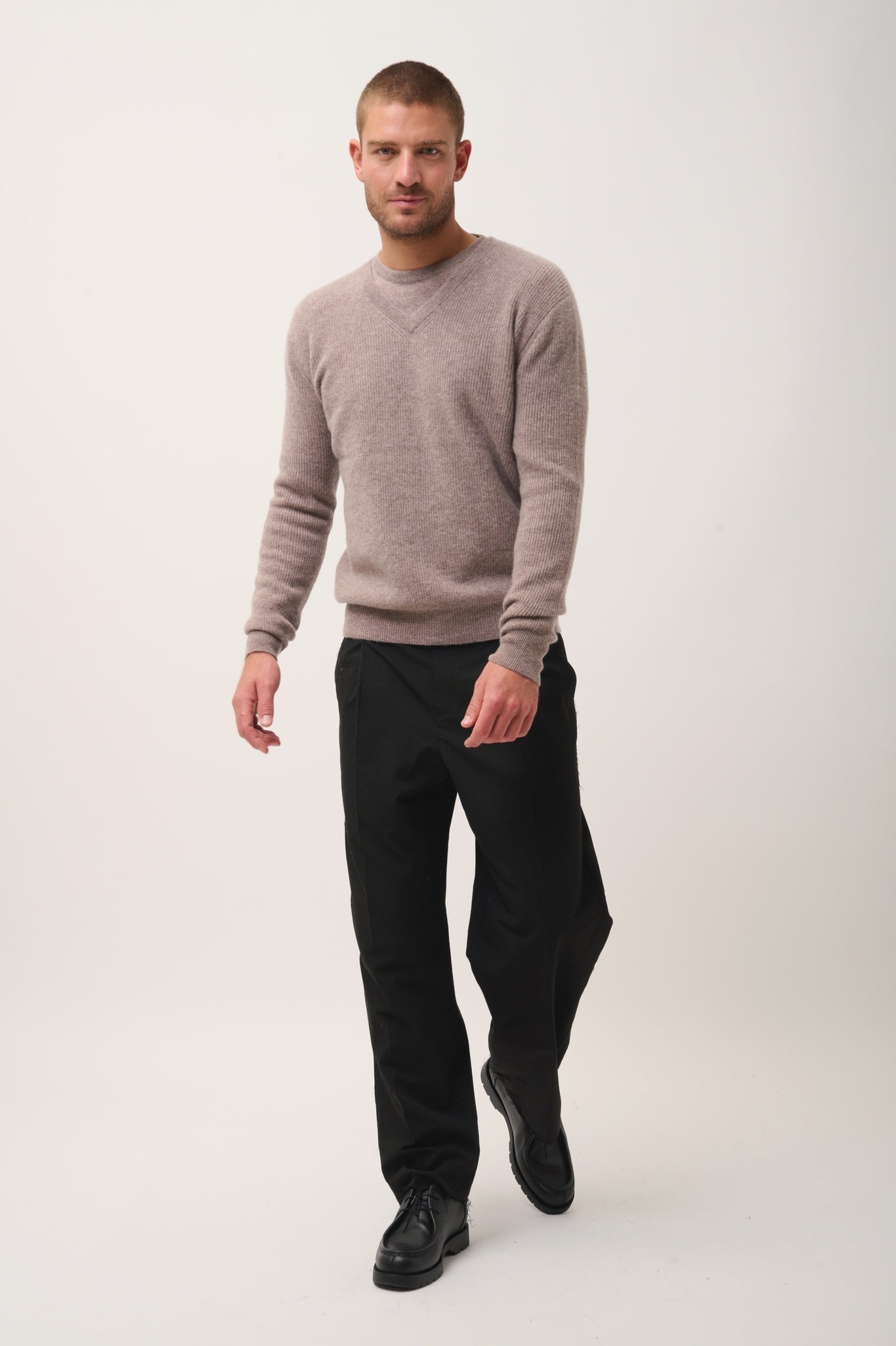 MEVRON pull col v caribou chiné