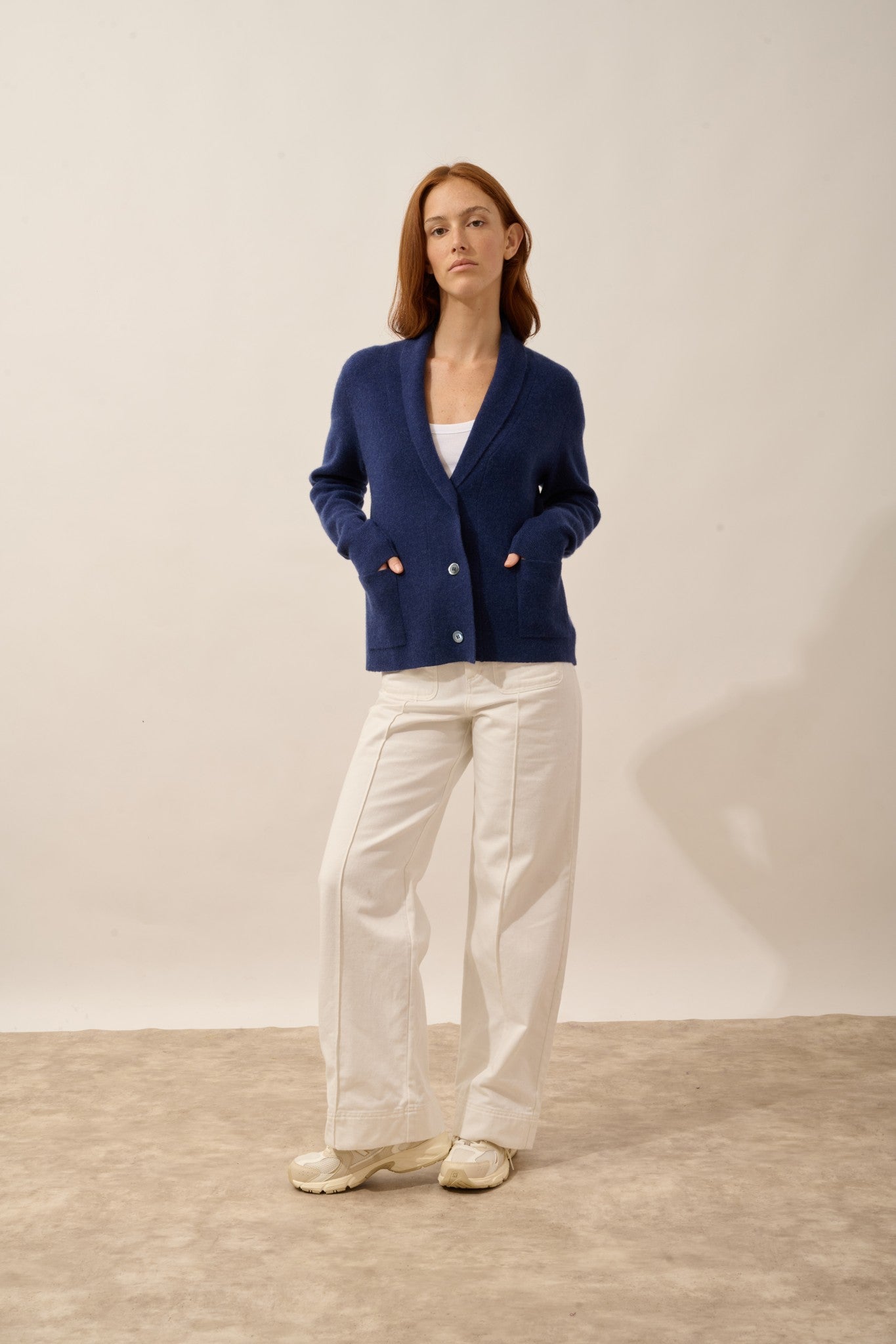 mila veste boutonnée col châle bleu nuit