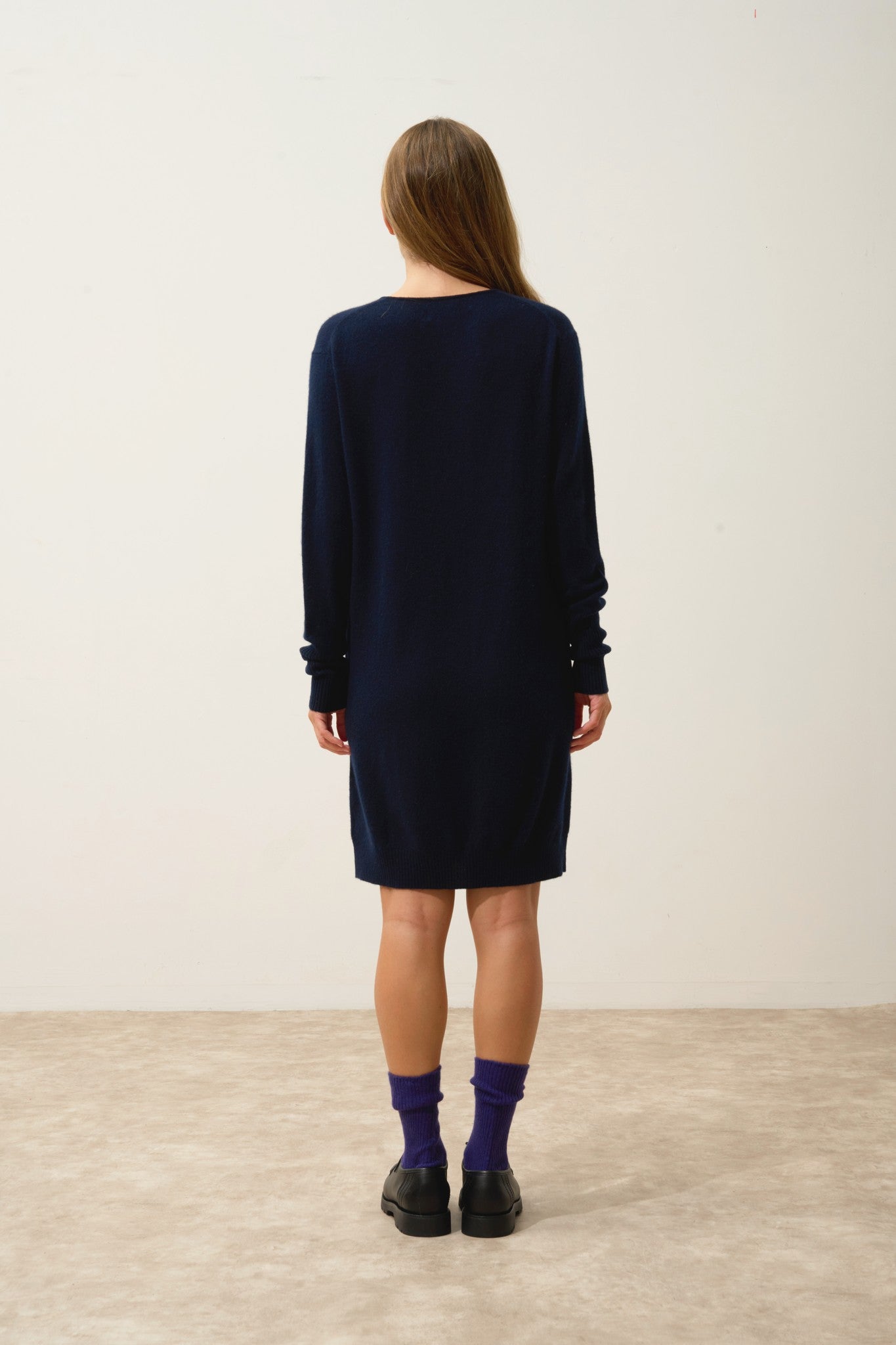 mileya robe col v navy 100% cachemire