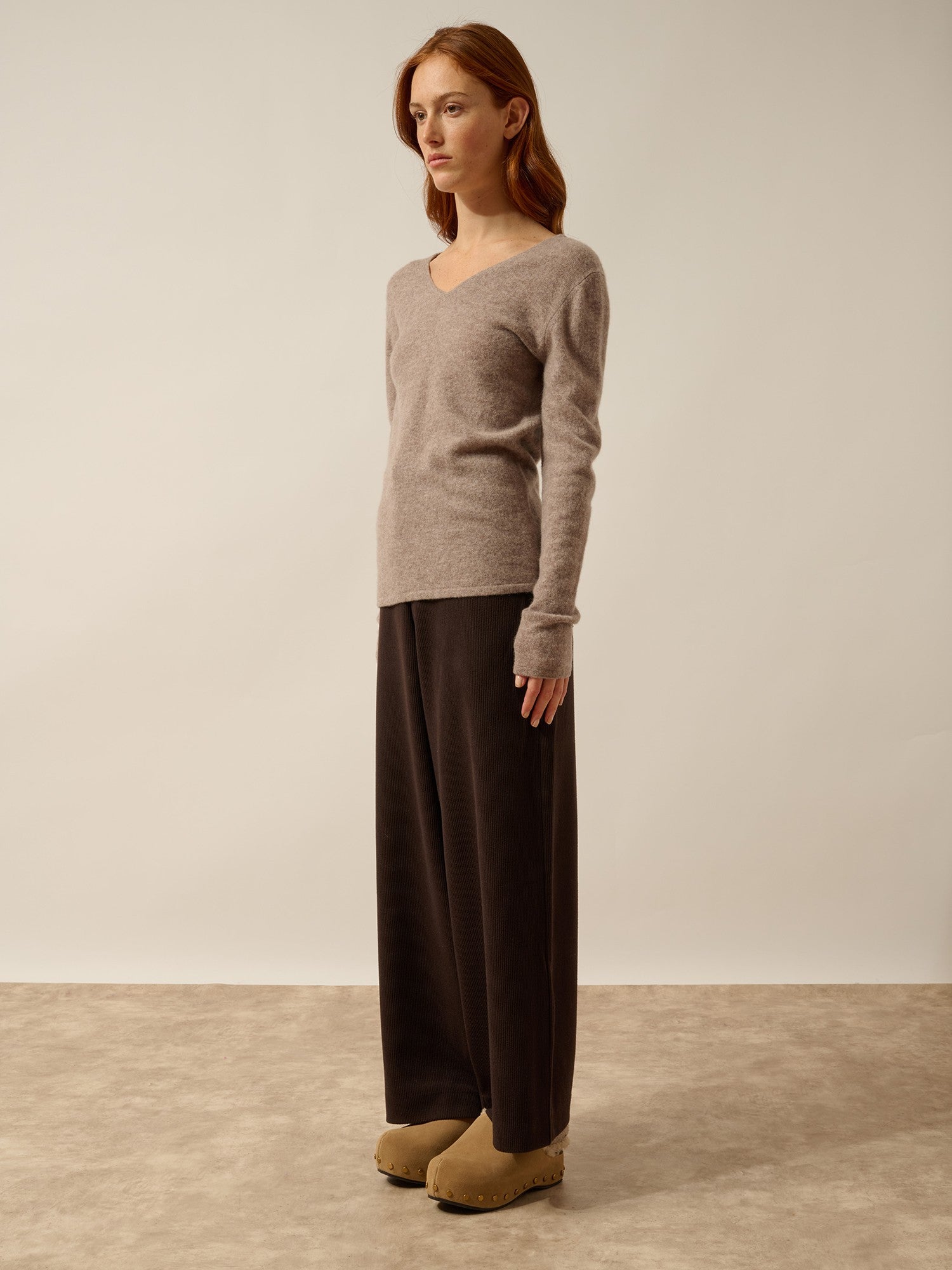 mirella pullover with v-neck front and back in mottled caribou