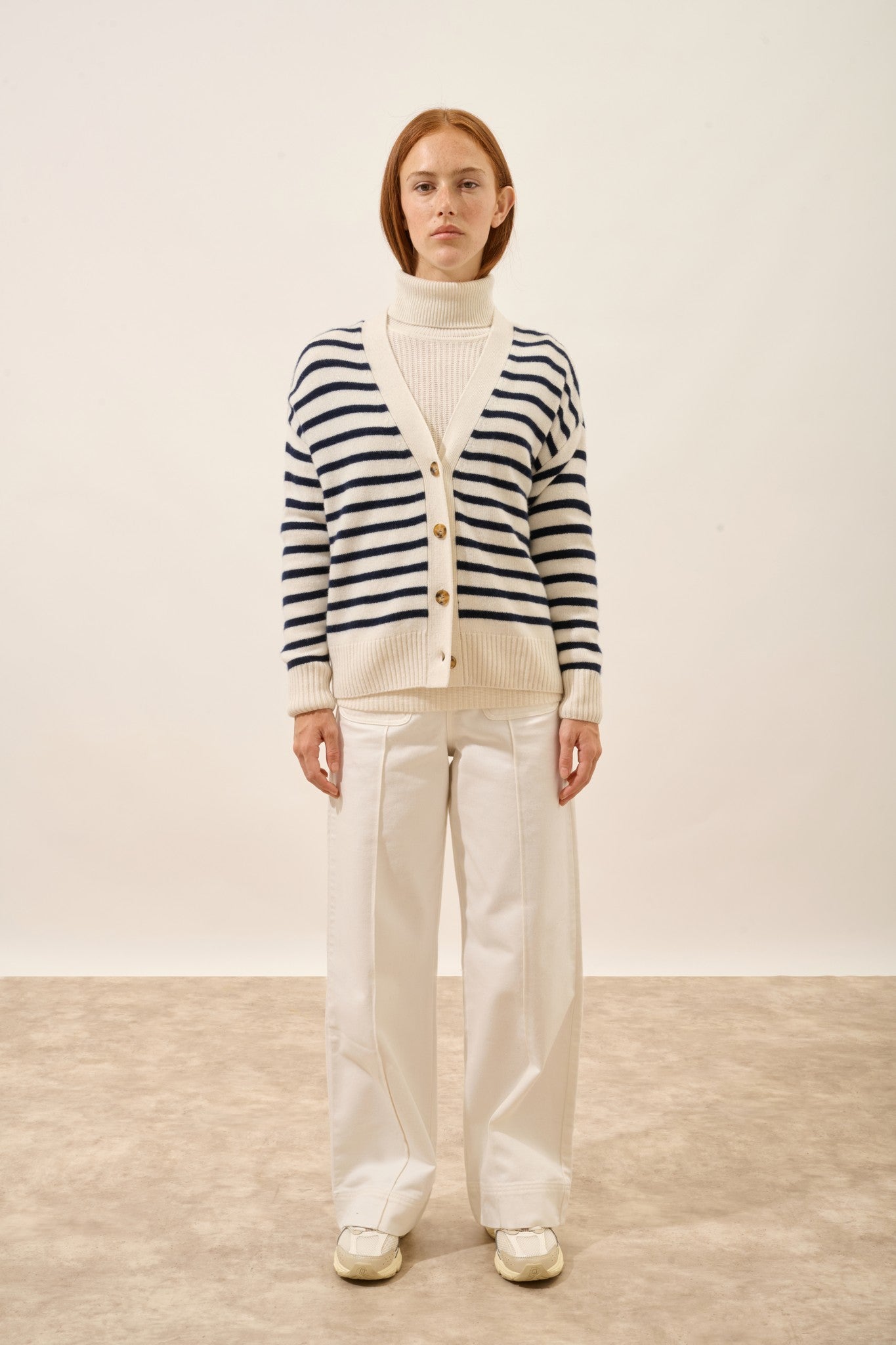 mirena cardigan col v 4 fils bi-color navy/ivoire 100% cachemire