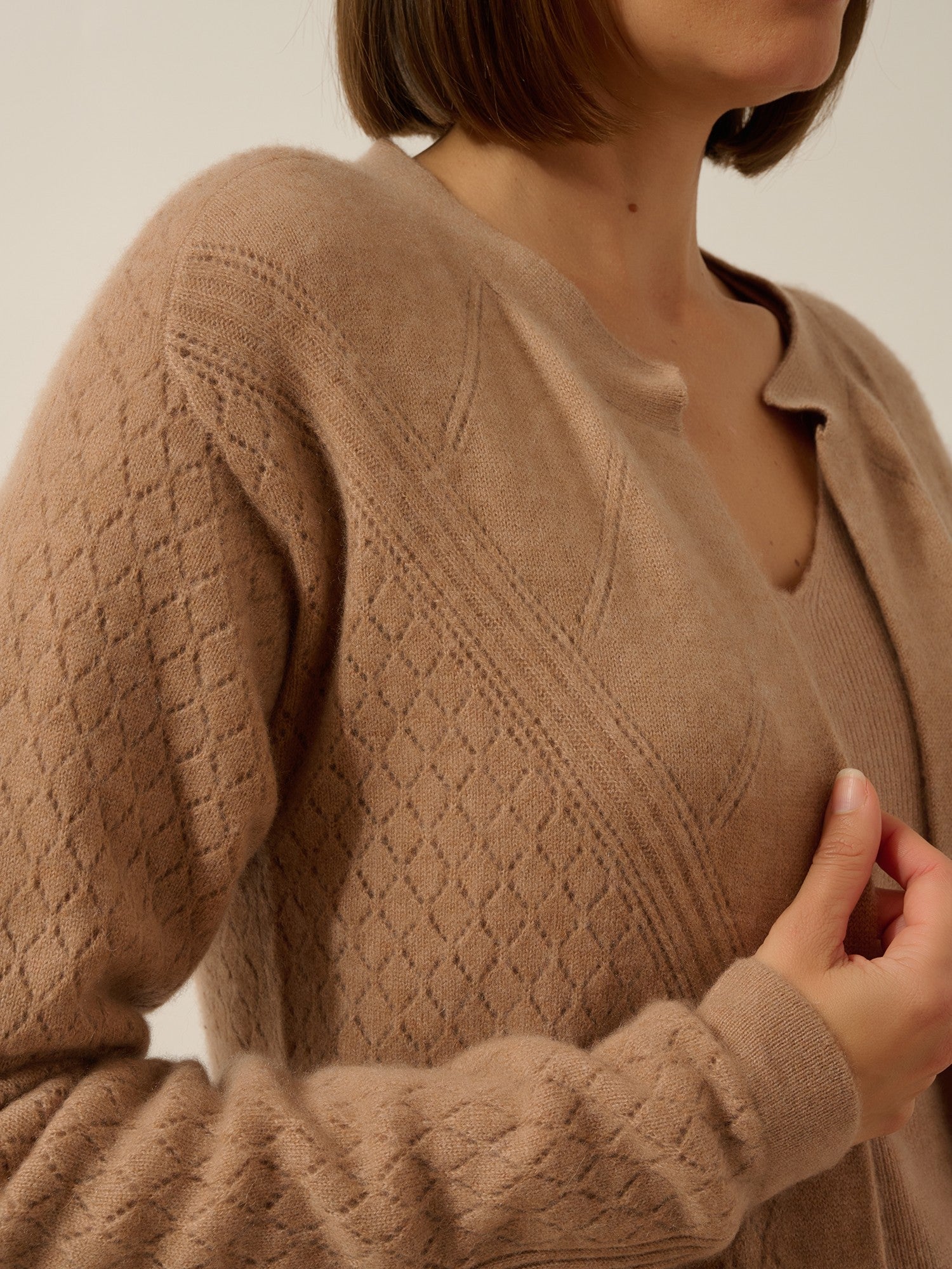 mya open cardigan with round neck in heathered camel