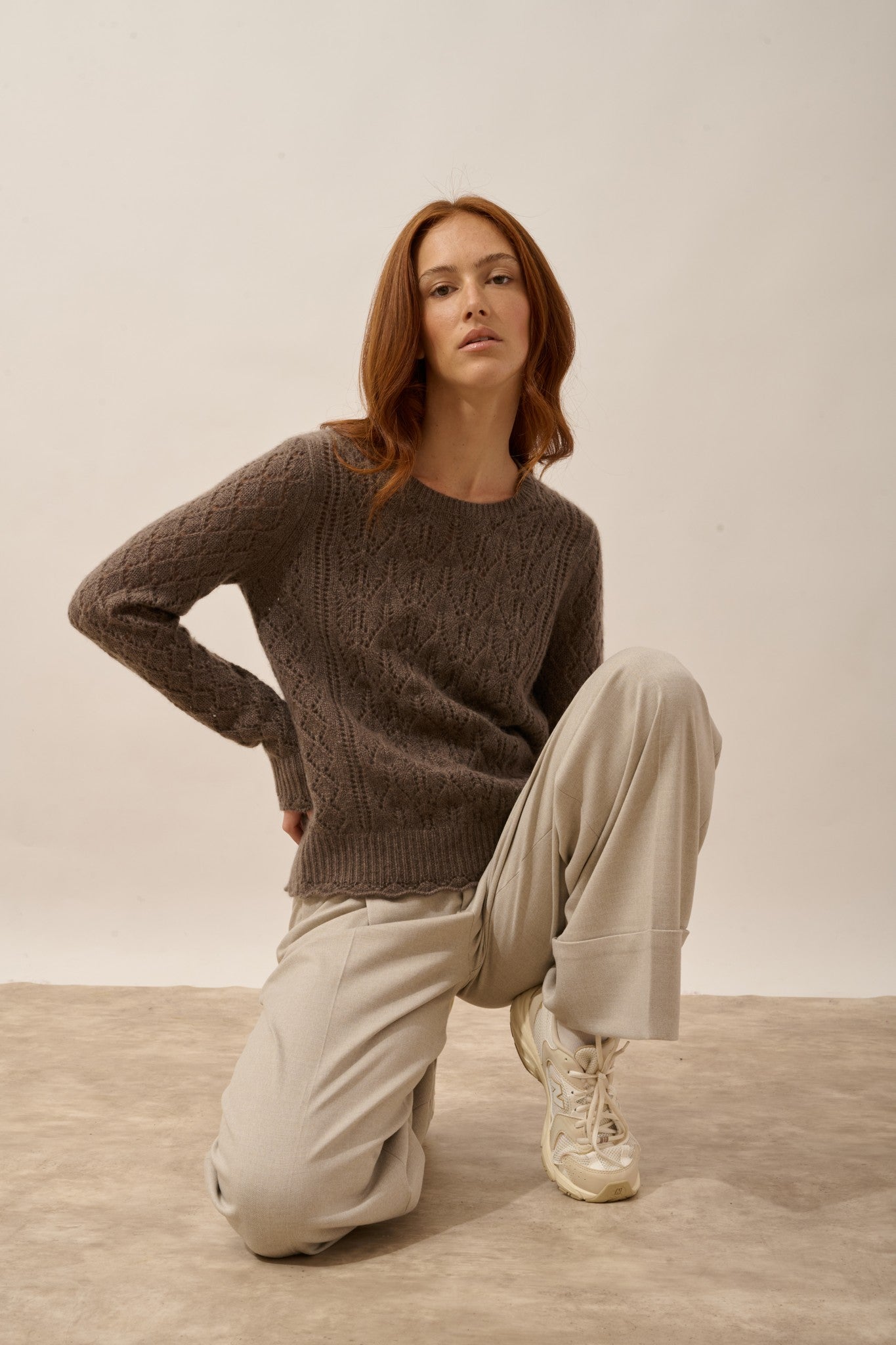 nadia pull col rond 8 fils taupe chiné