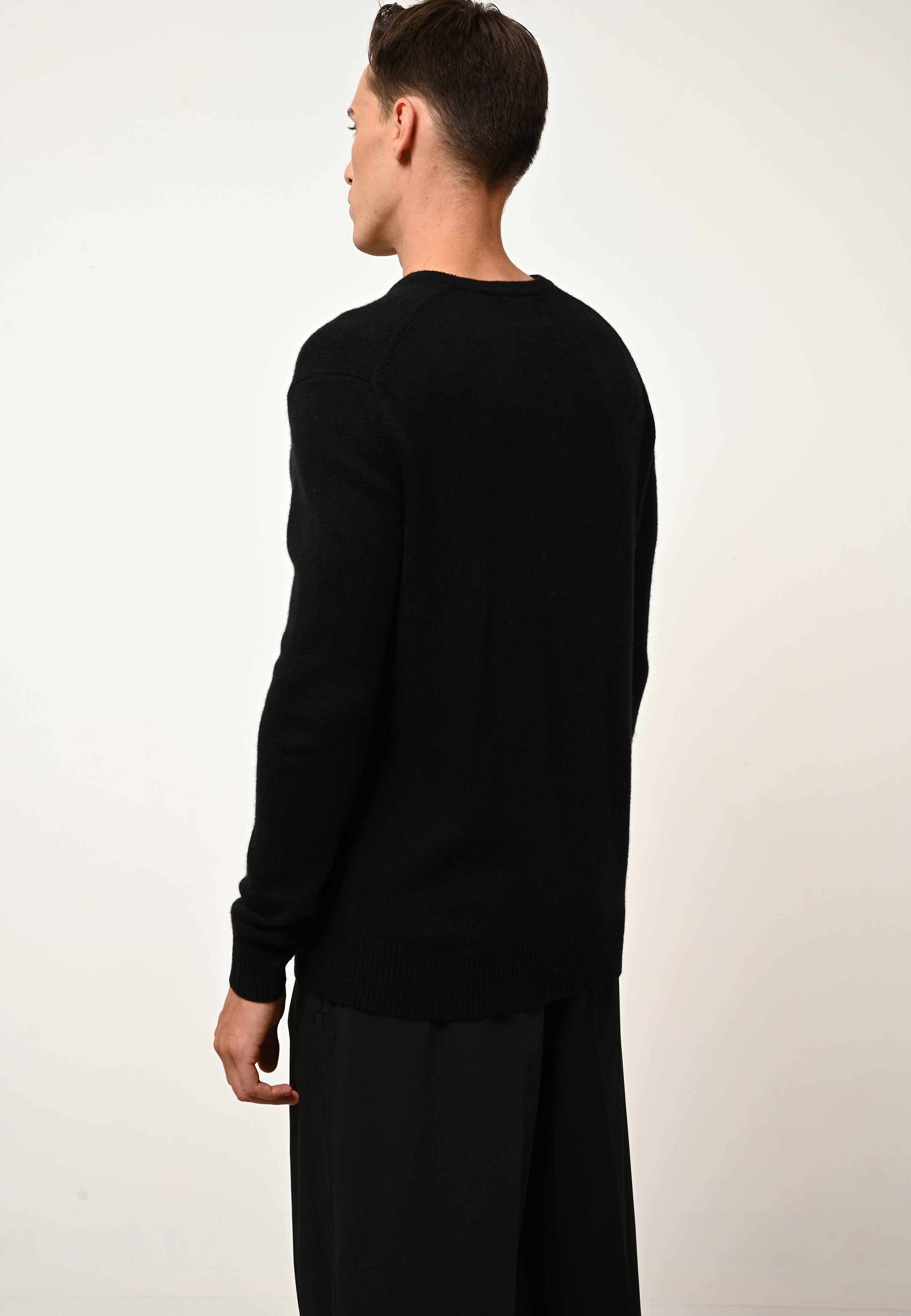 NATHAN black v-neck sweater