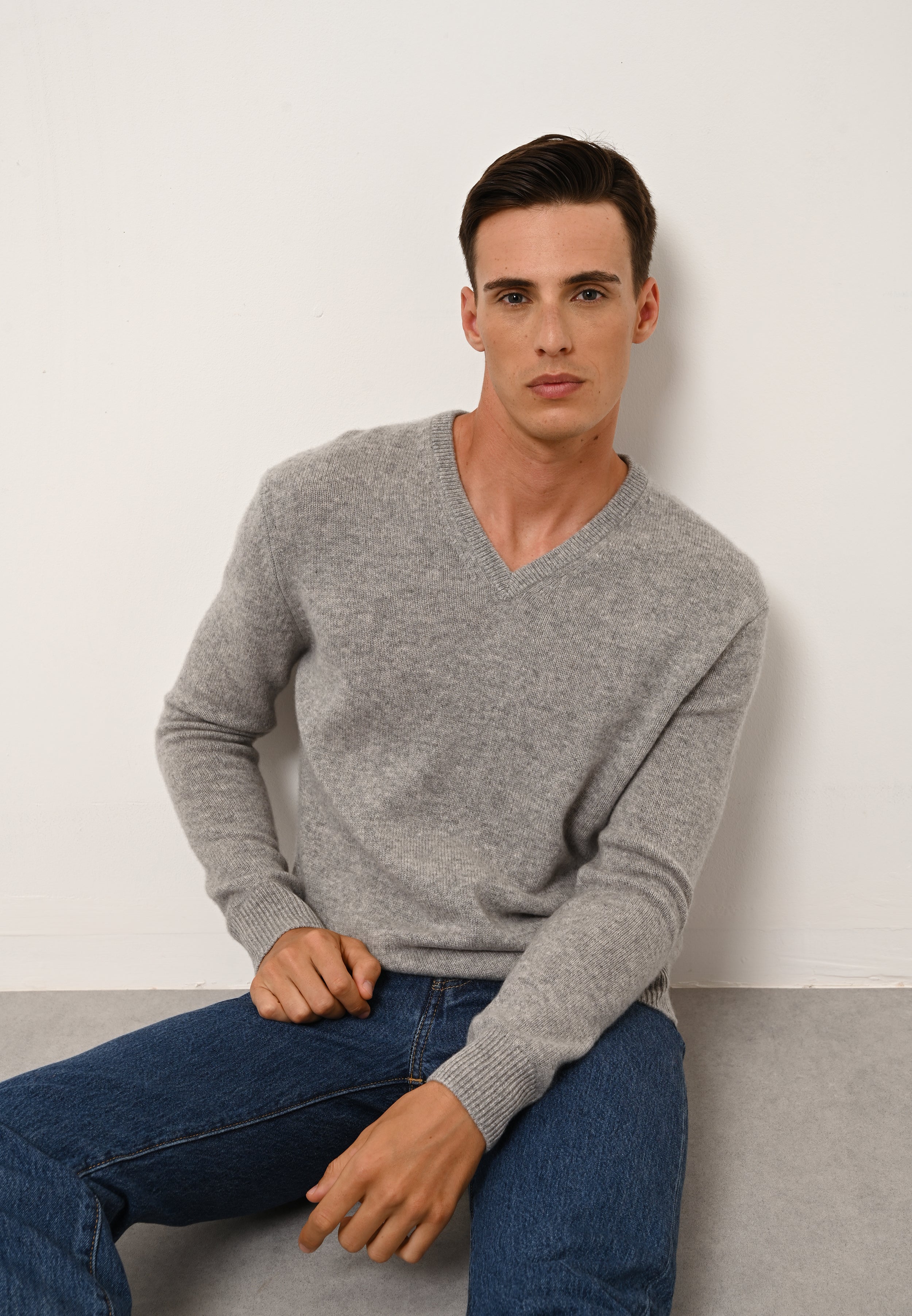 NATHAN v-neck sweater in mottled cloud