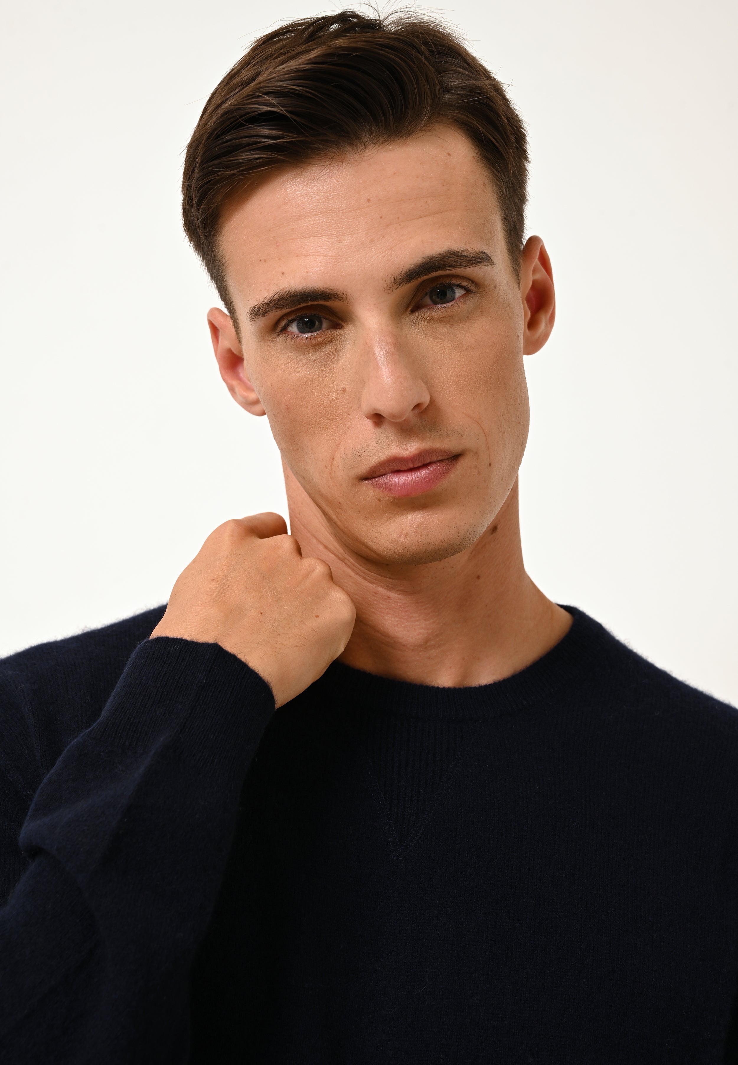 NOE navy crew neck sweater