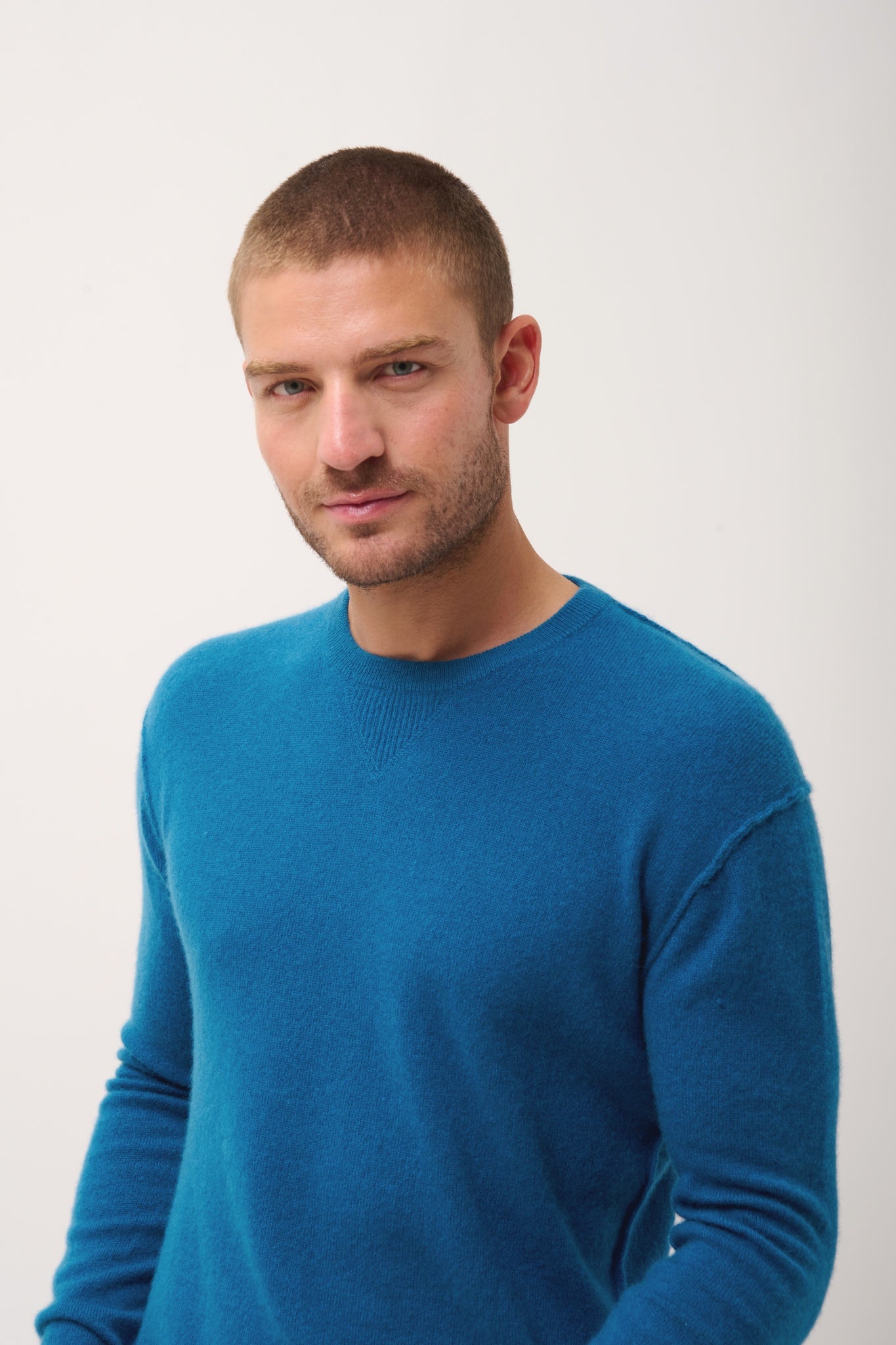 NOE pull col rond paon