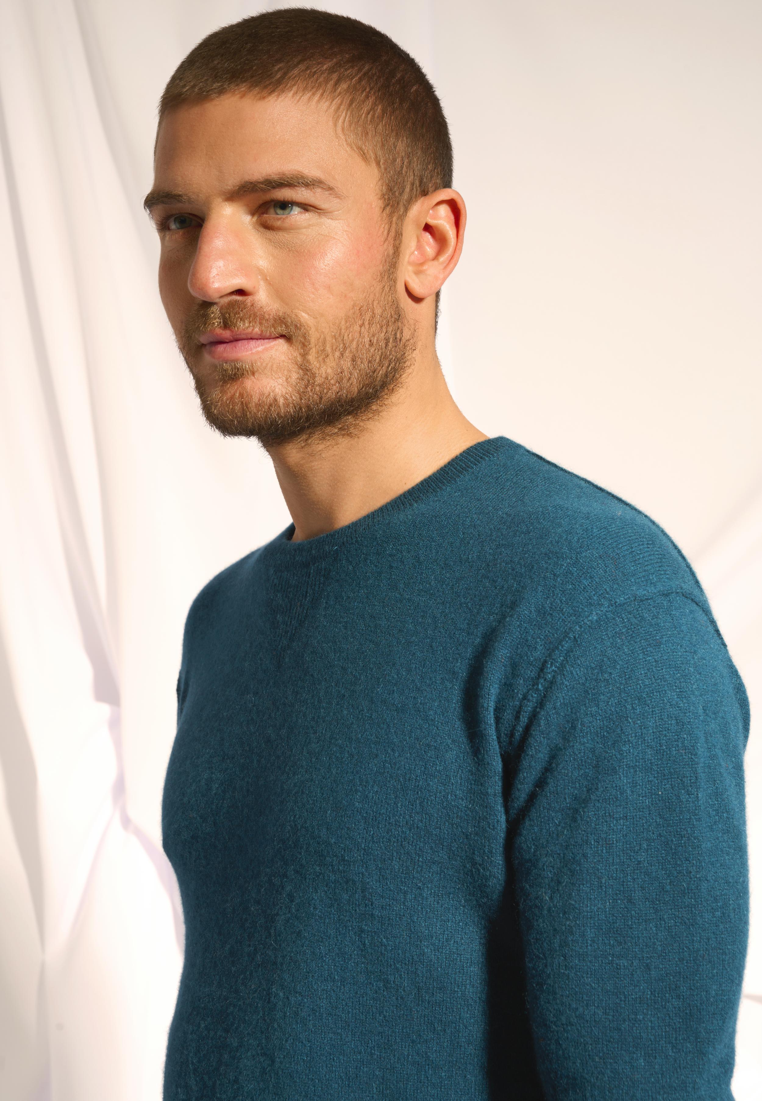 NOE duck green crew neck sweater