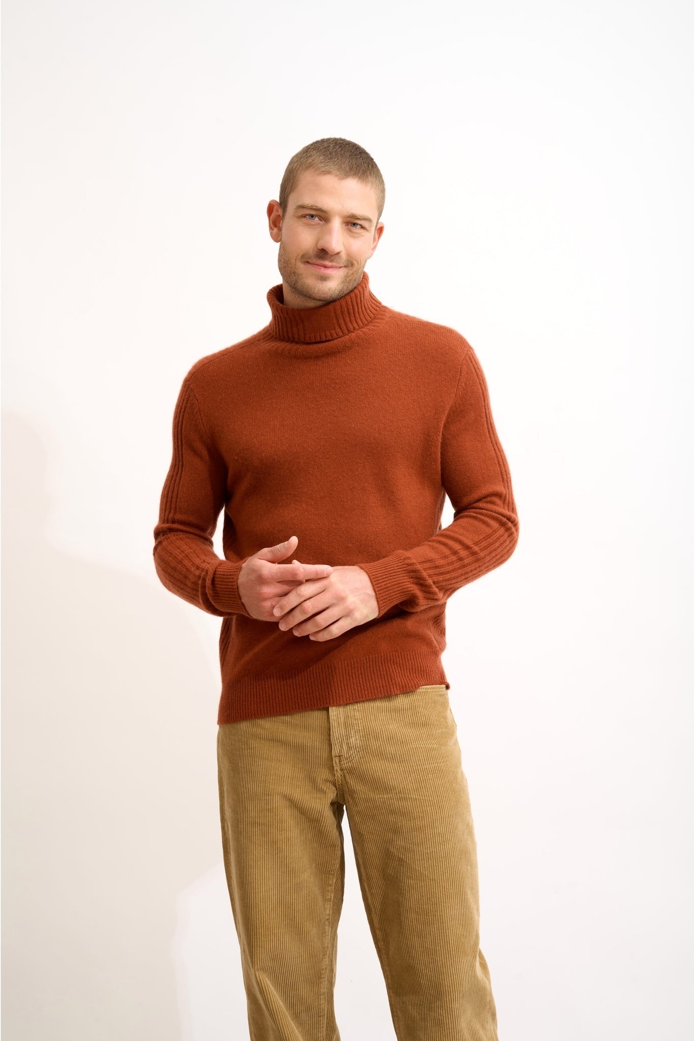 NOI pull col roulé écureuil