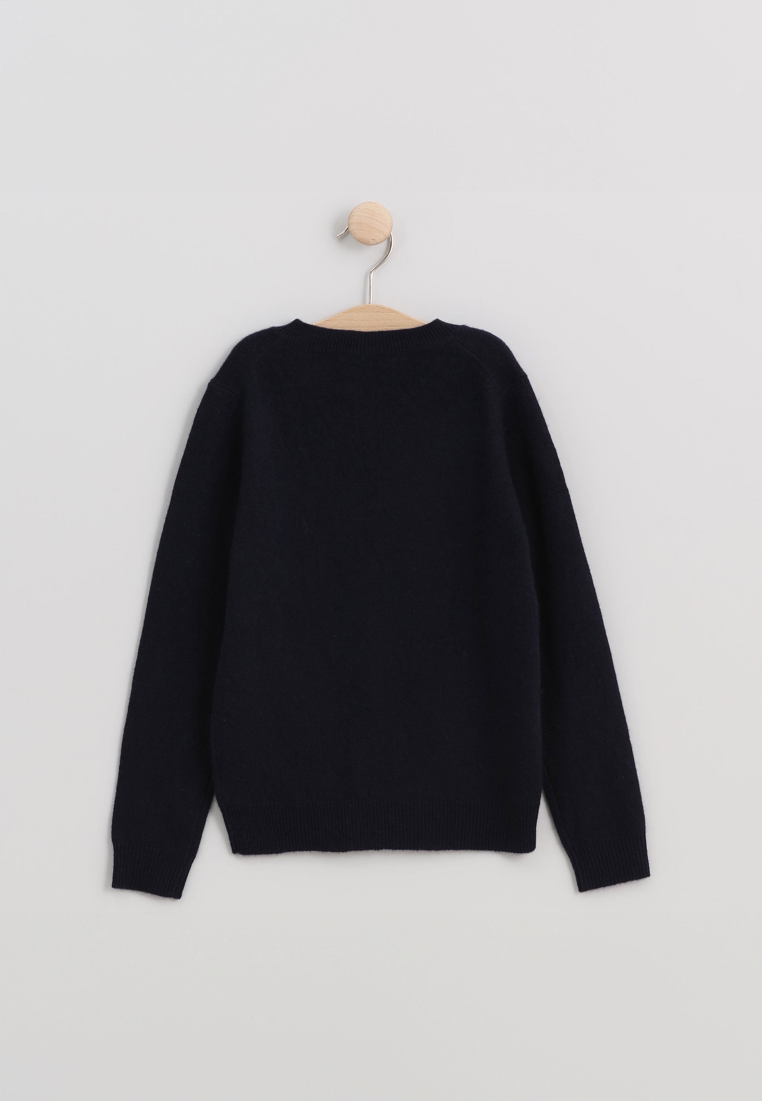 BARUUN navy v-neck sweater