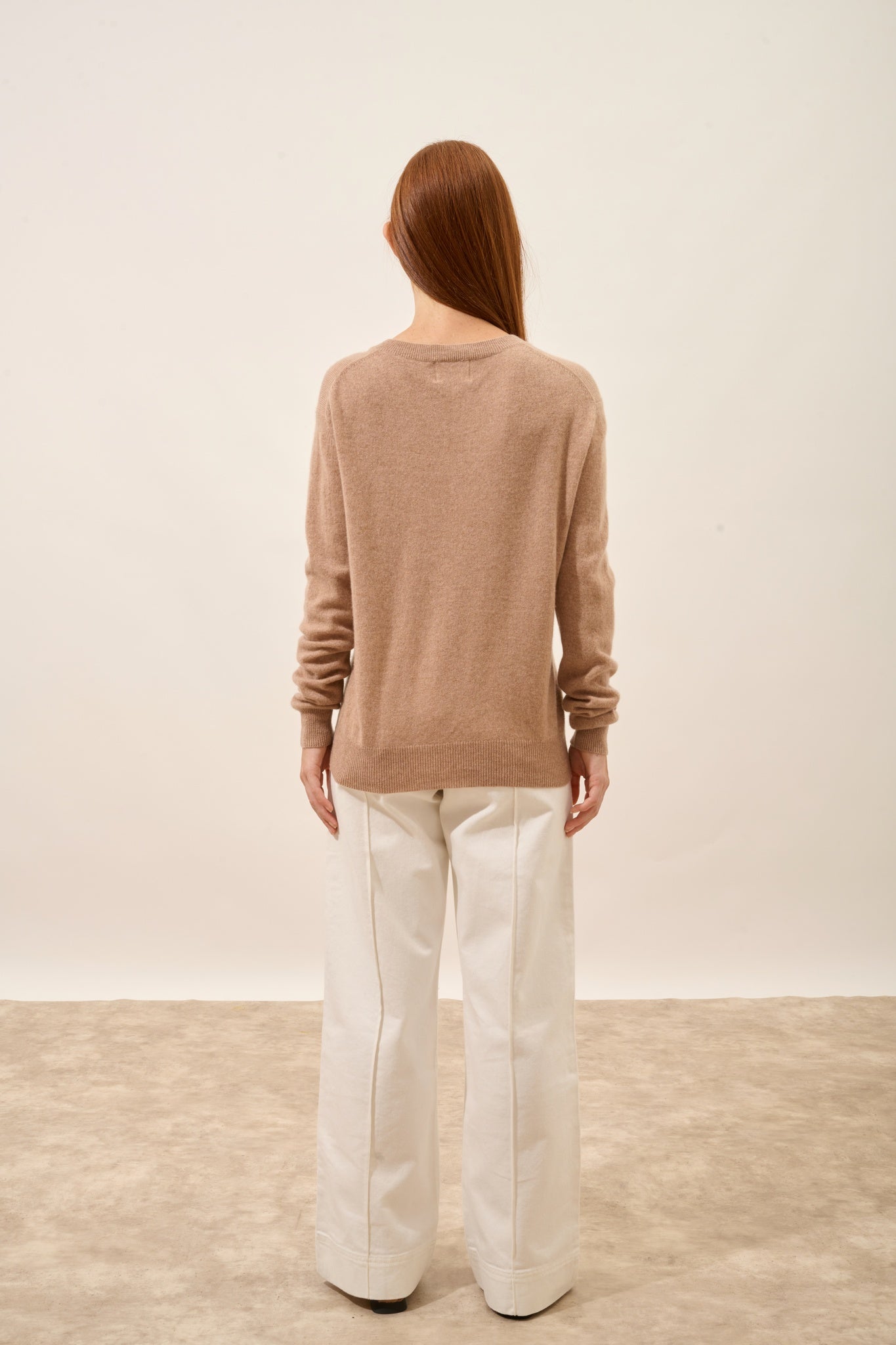 NORA pull col v camel chiné