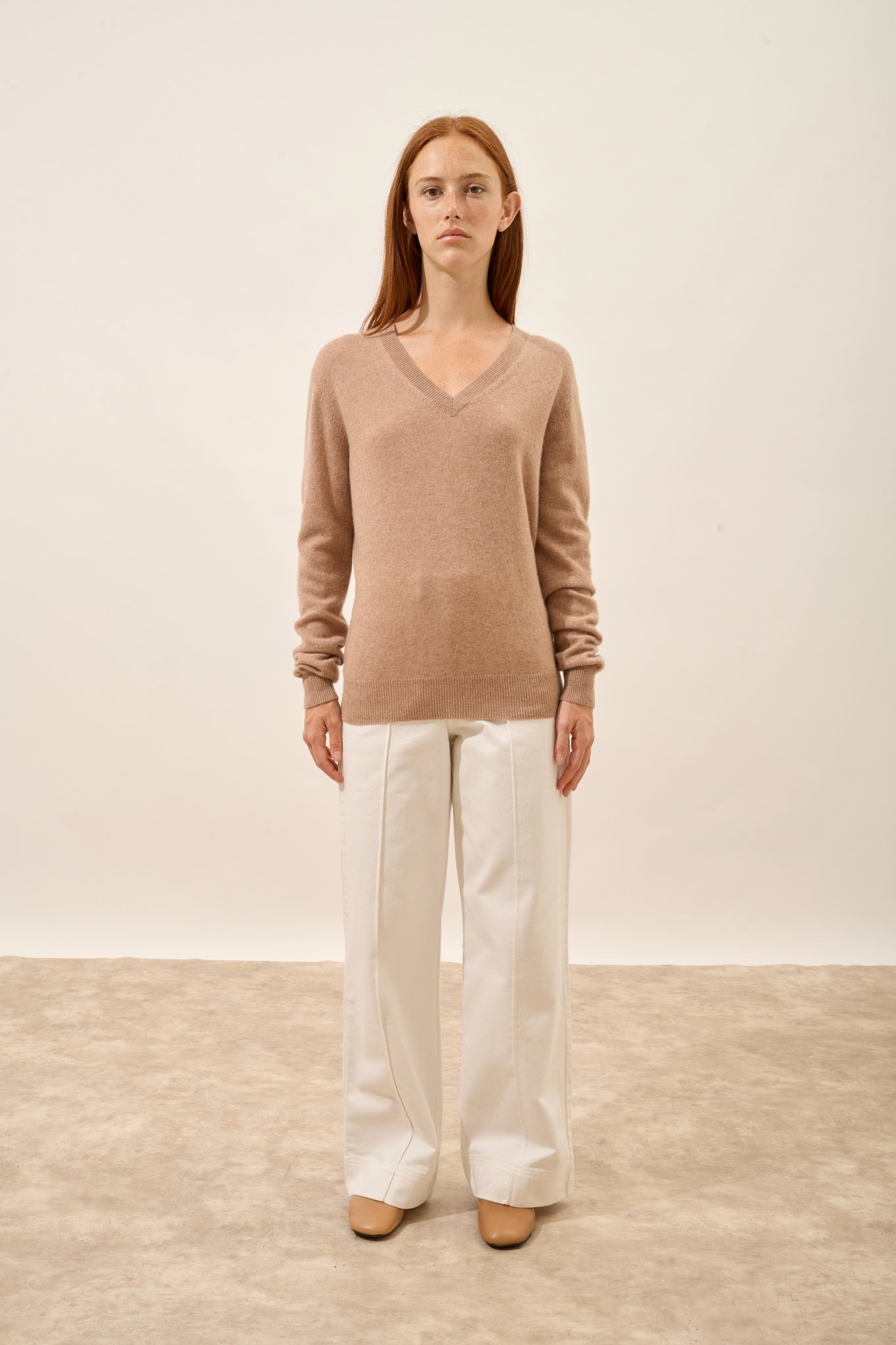 NORA pull col v camel chiné