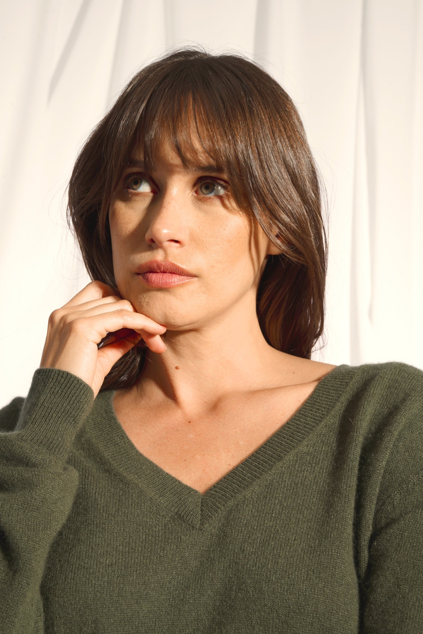 nora pull col v kaki