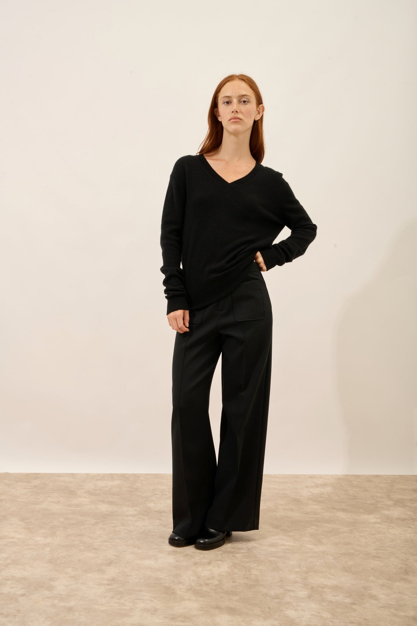 NORA pull col v noir