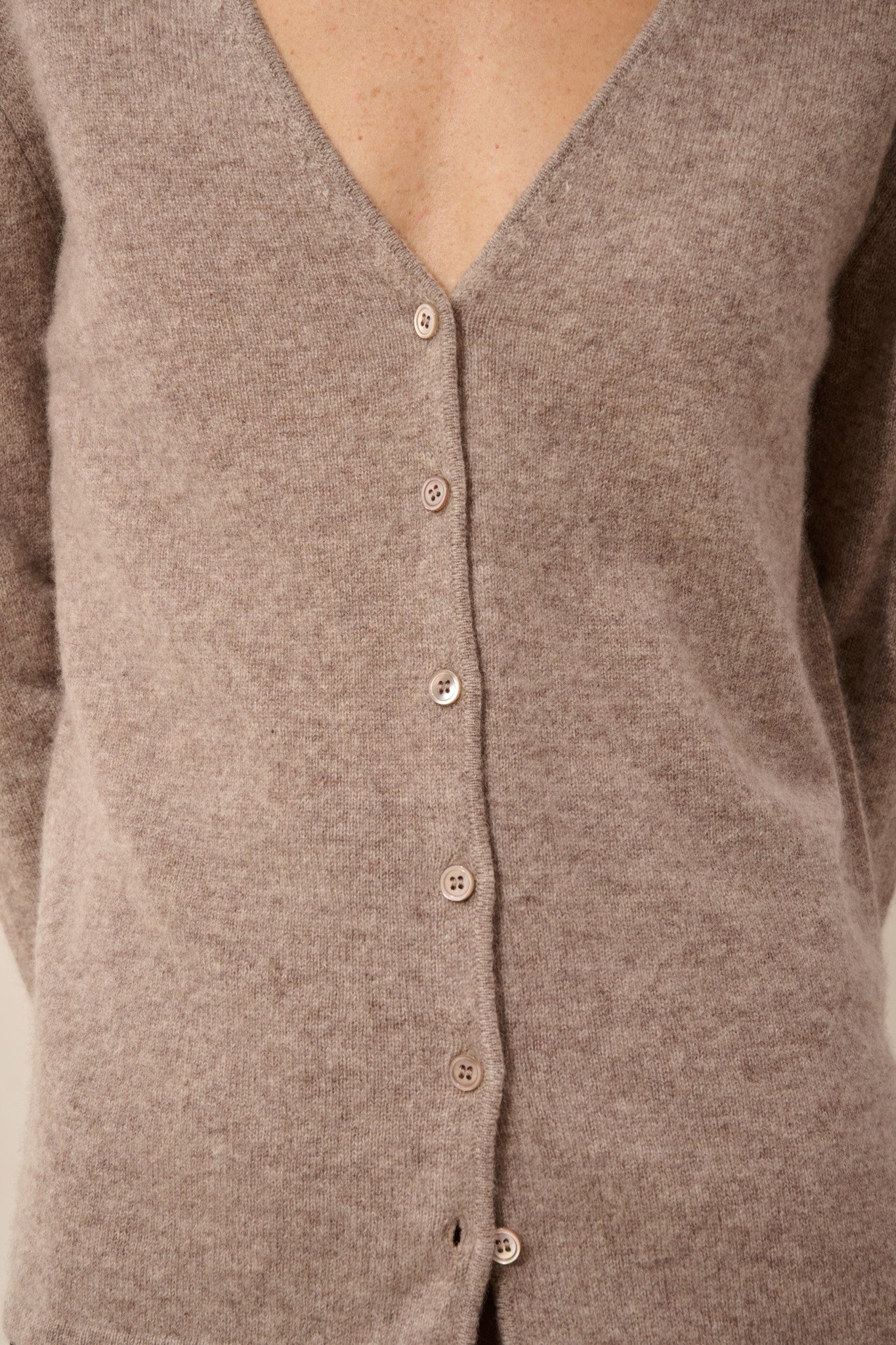 norma cardigan col v caribou chiné 100% cachemire