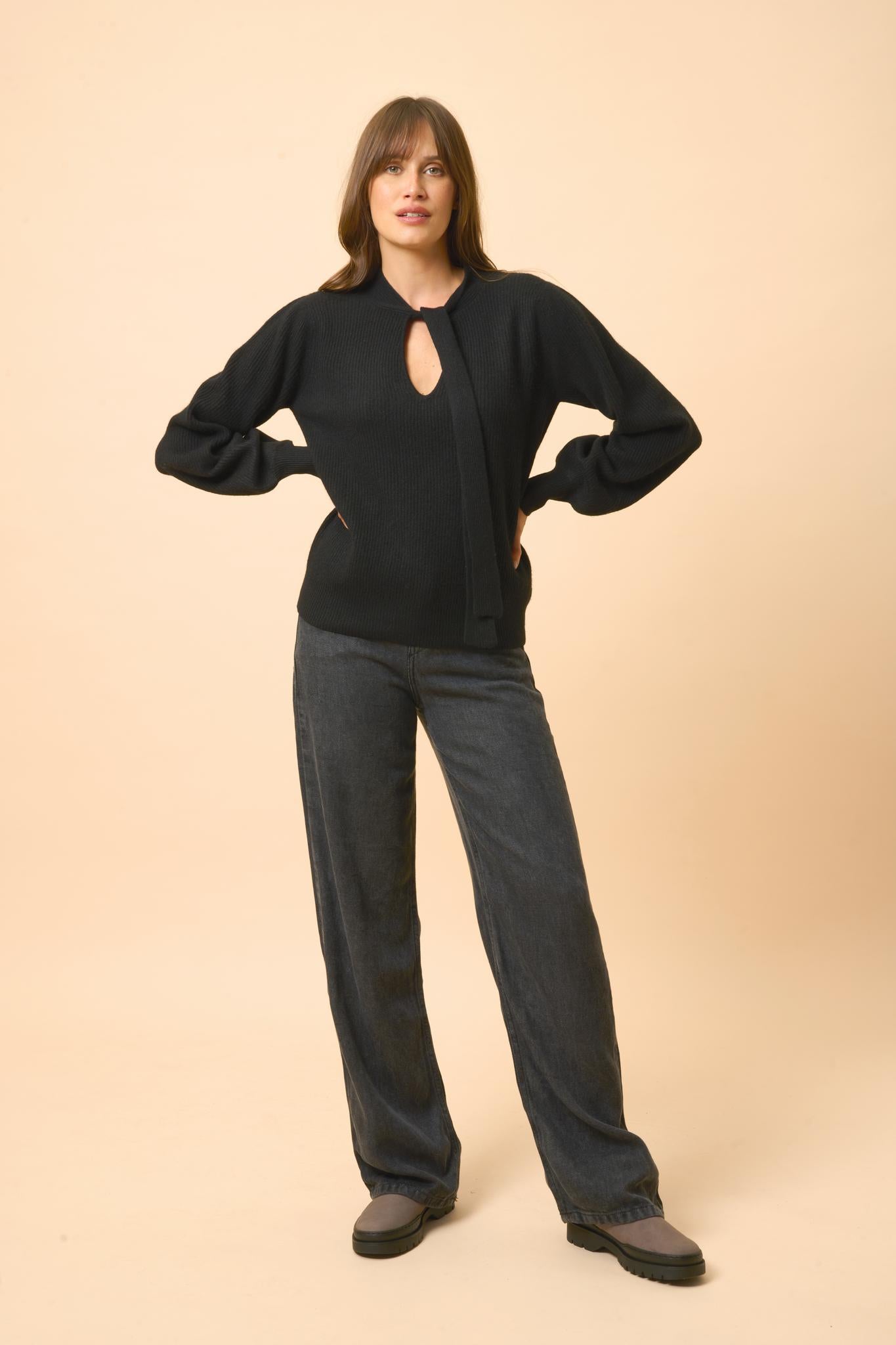 NOTY pull col lavallière noir