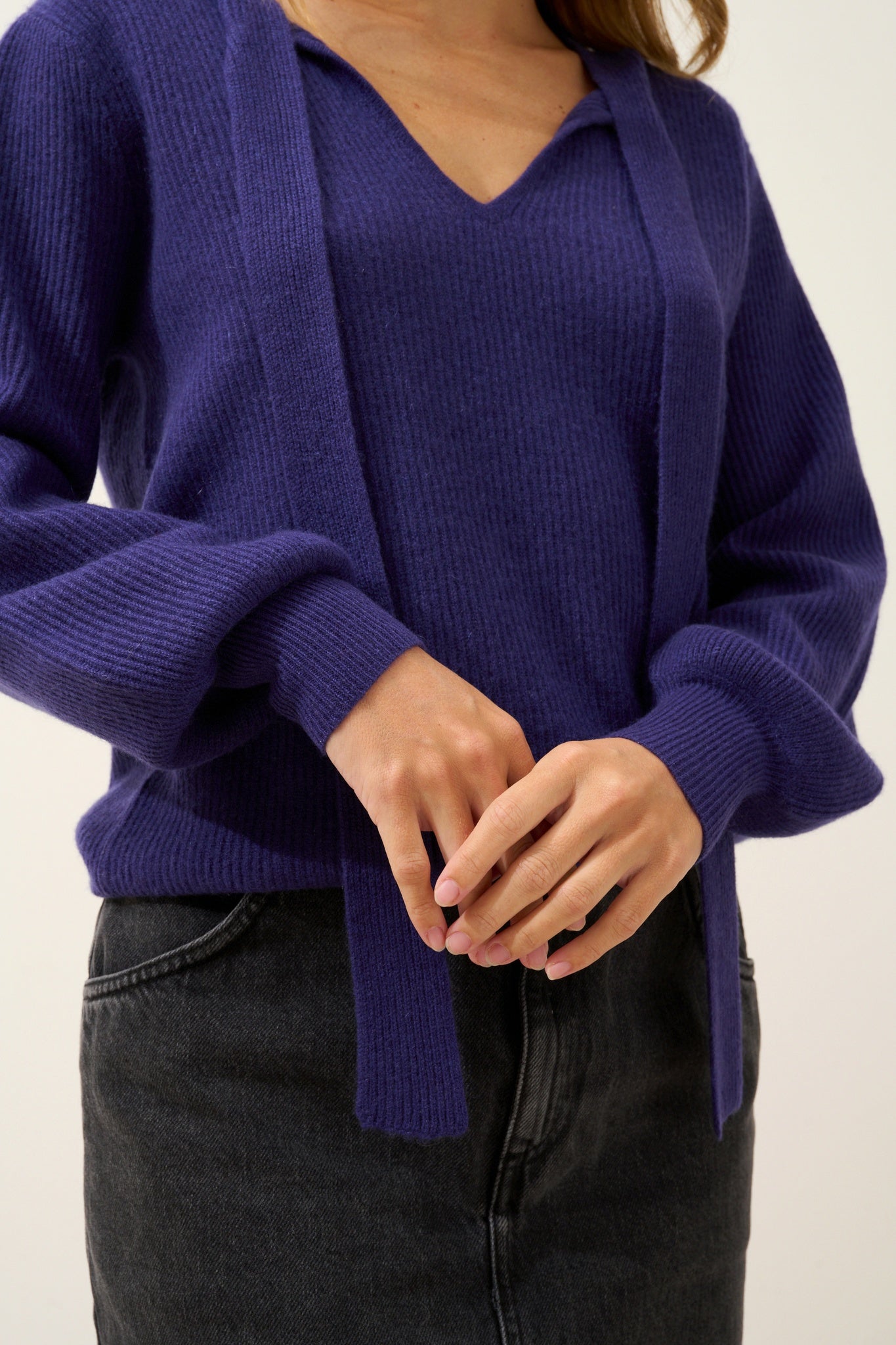 NOTY pull col lavallière purple