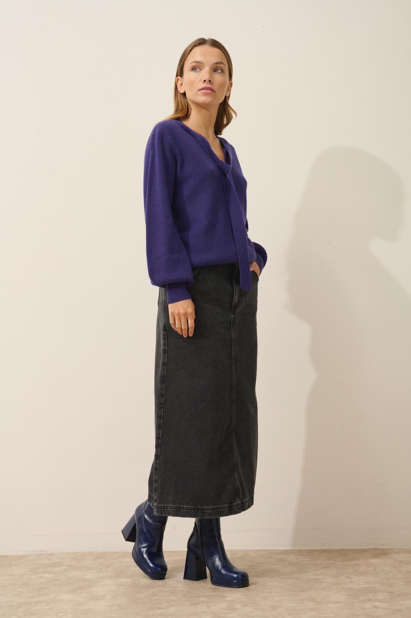 NOTY pull col lavallière purple