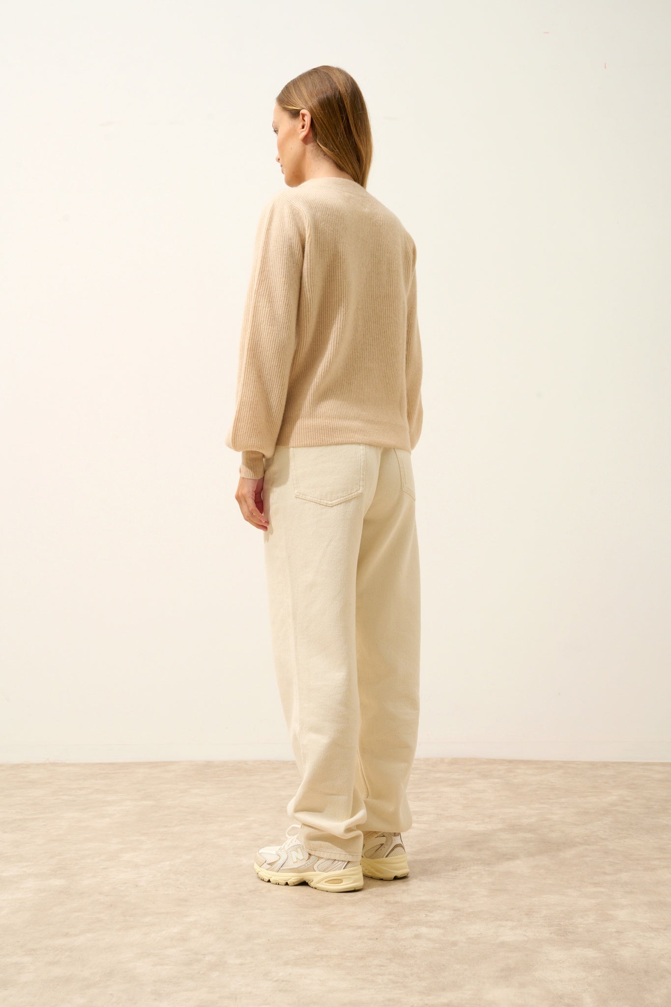 NOTY lavallière sweater sand