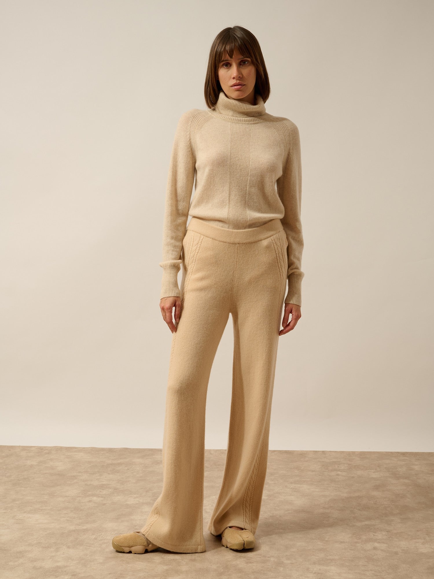 Odette wide-leg pants, 4-thread beige