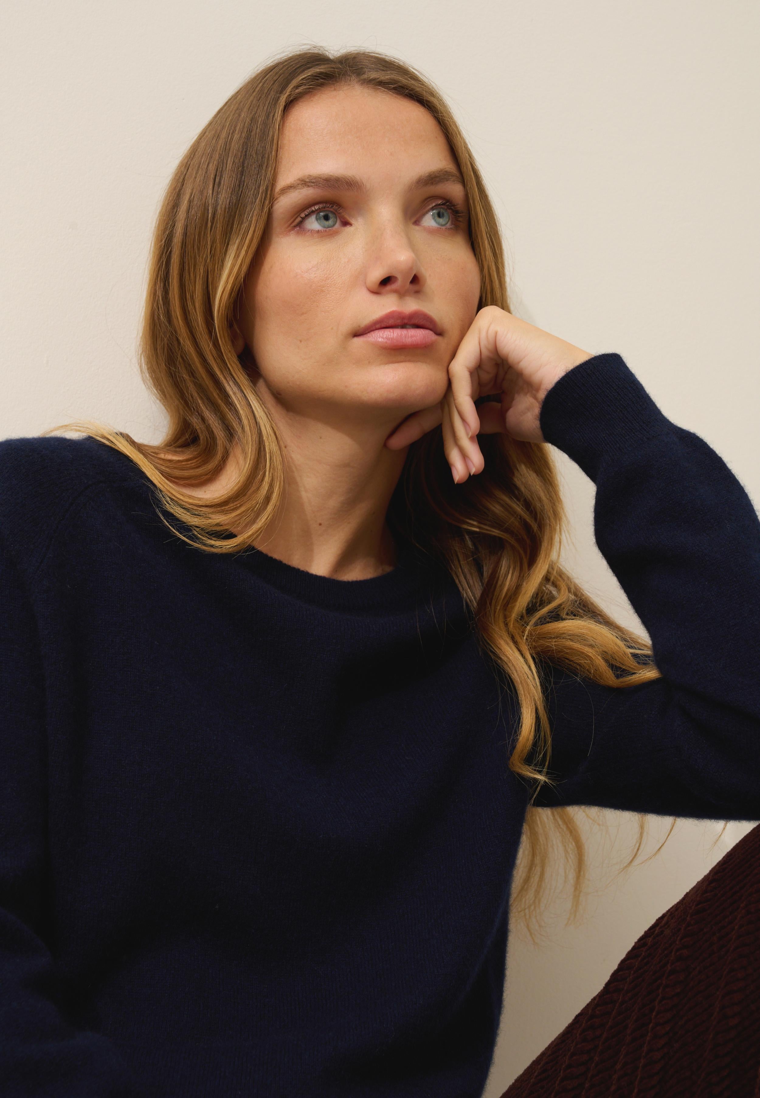 OLAVE navy boat-neck sweater